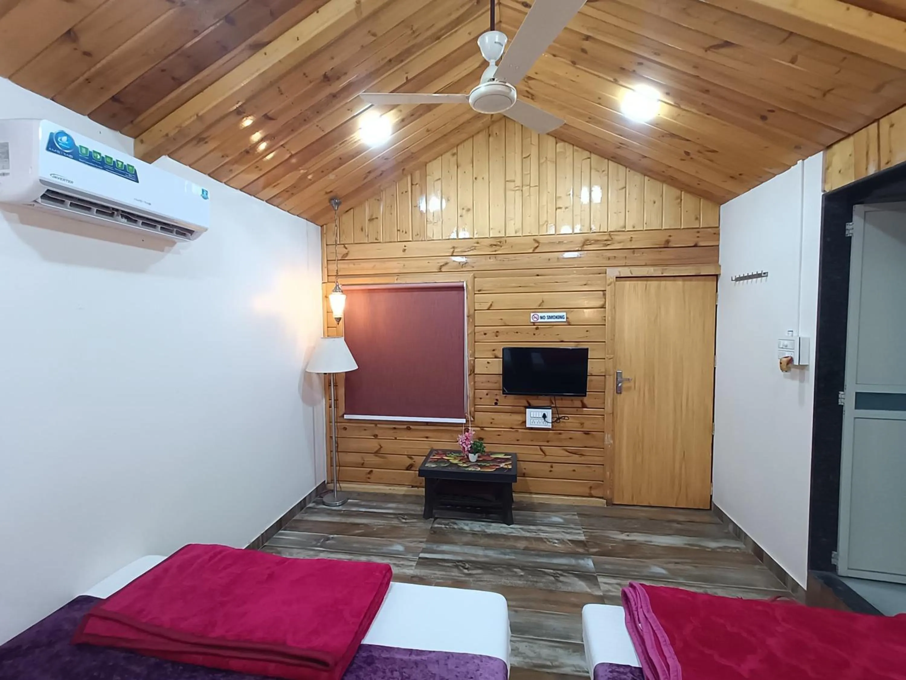 Photo of the whole room in Sunrise Villa