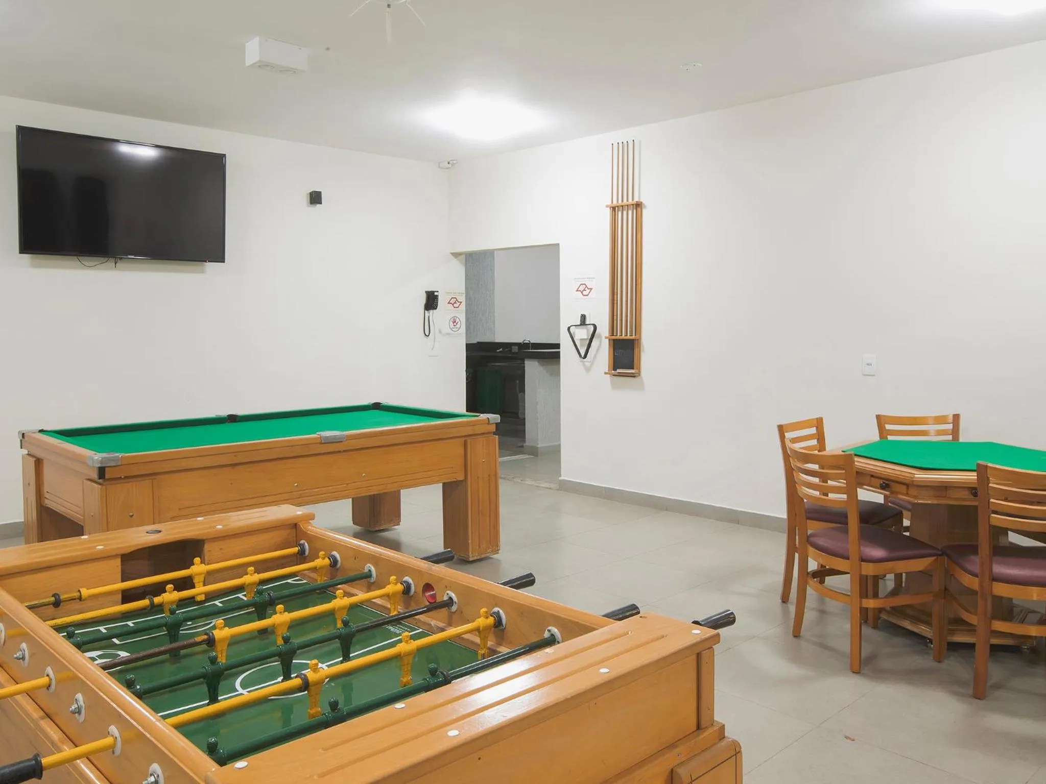 Game Room in Valinhos Plaza Hotel