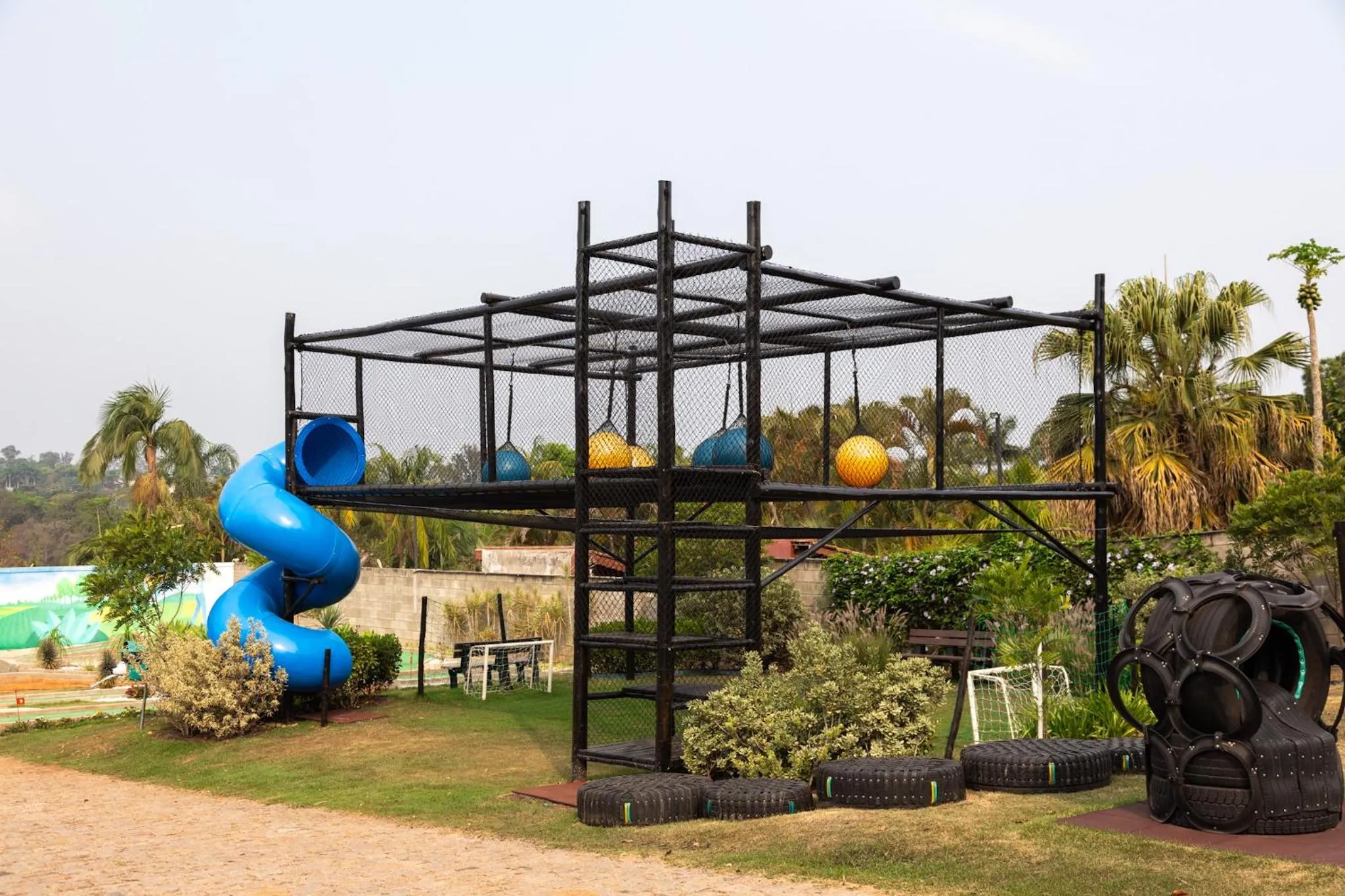 Children play ground in Valinhos Plaza Hotel