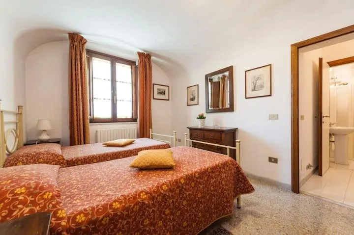 Bed in Residence Domus