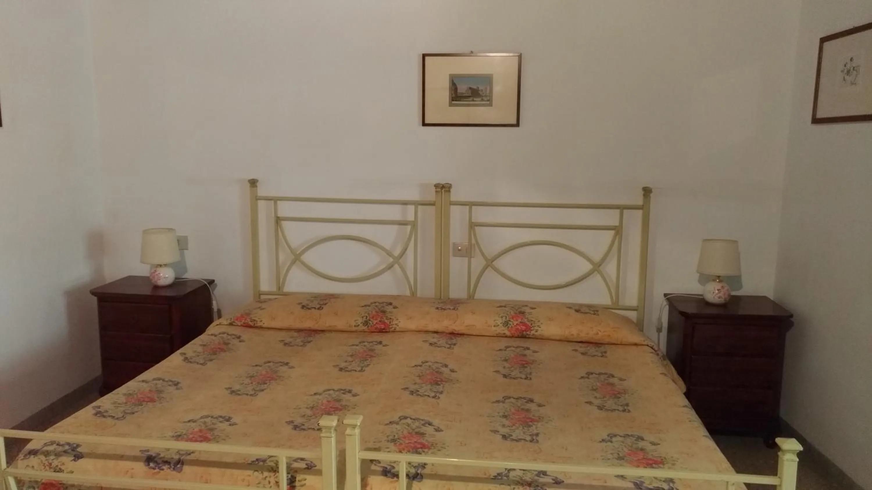 Bed in Residence Domus