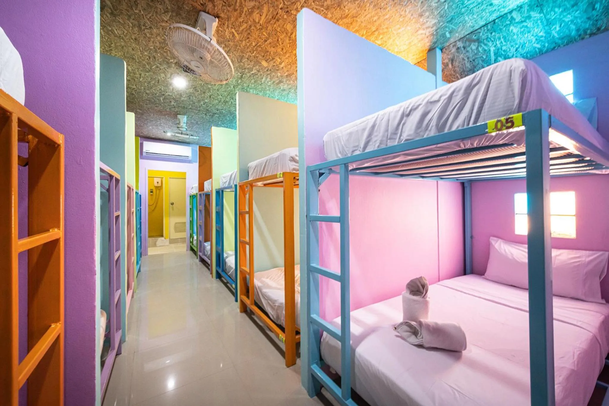 bunk bed, Bed in myPatong Social Hostel