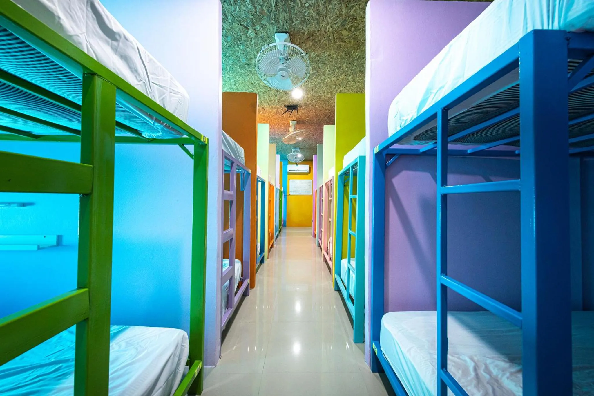 bunk bed, Bed in myPatong Social Hostel