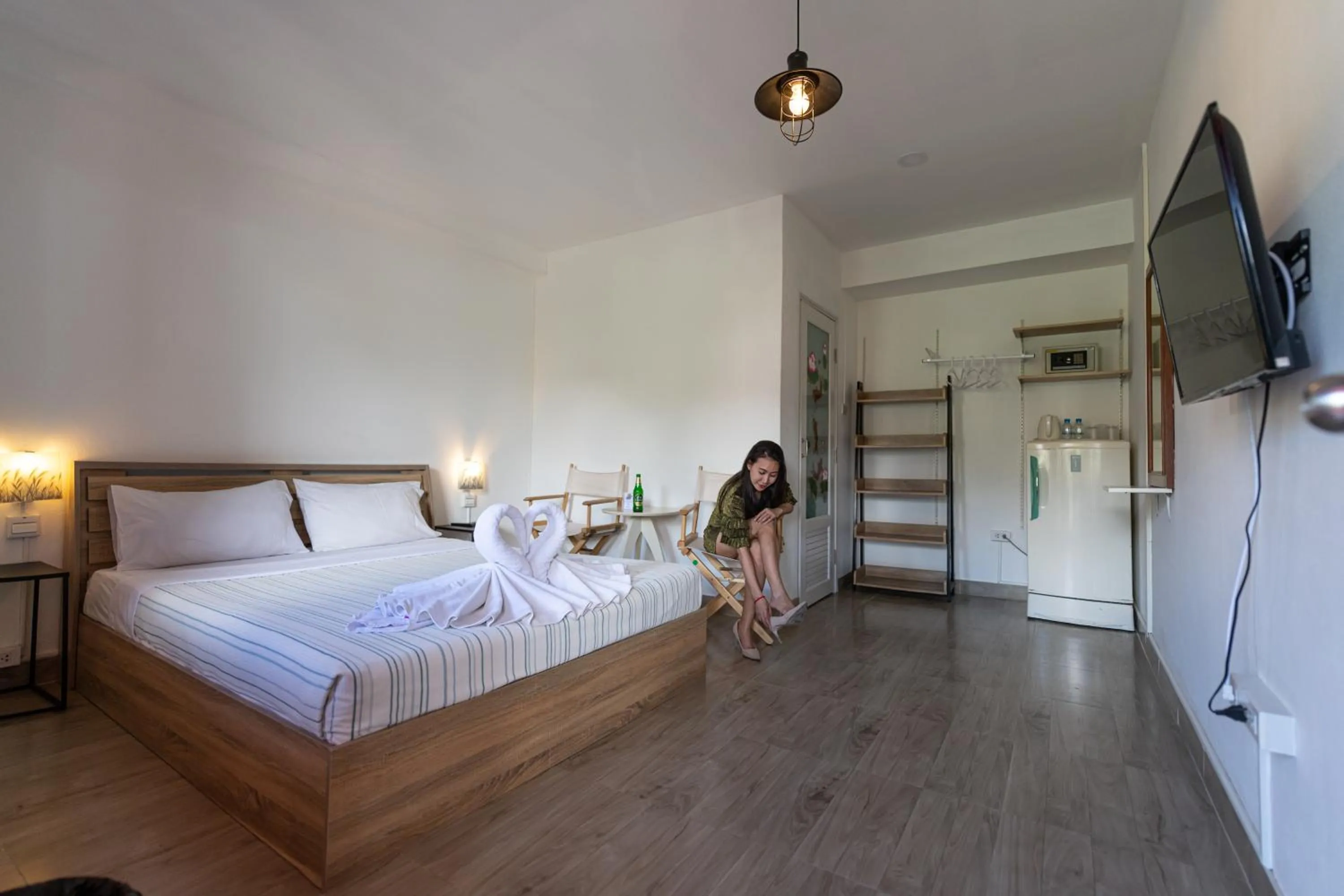 Photo of the whole room, Bed in myPatong Social Hostel