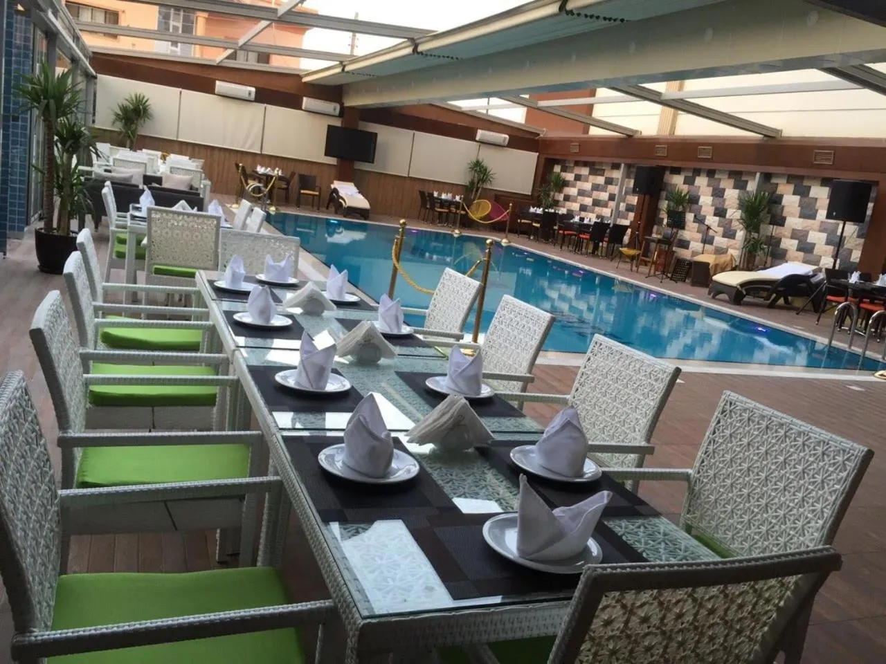 Restaurant/places to eat in Ankawa Royal Hotel & Spa