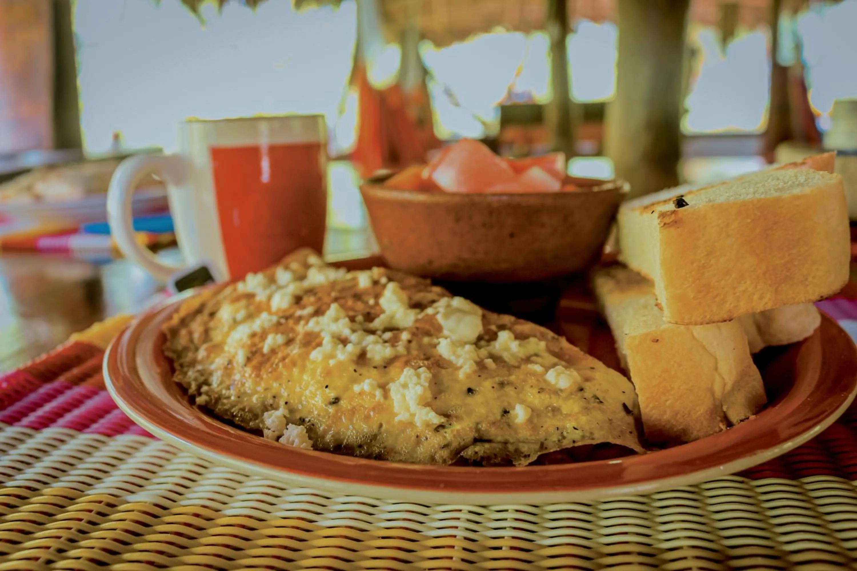 Breakfast in El Hotelito Perdido