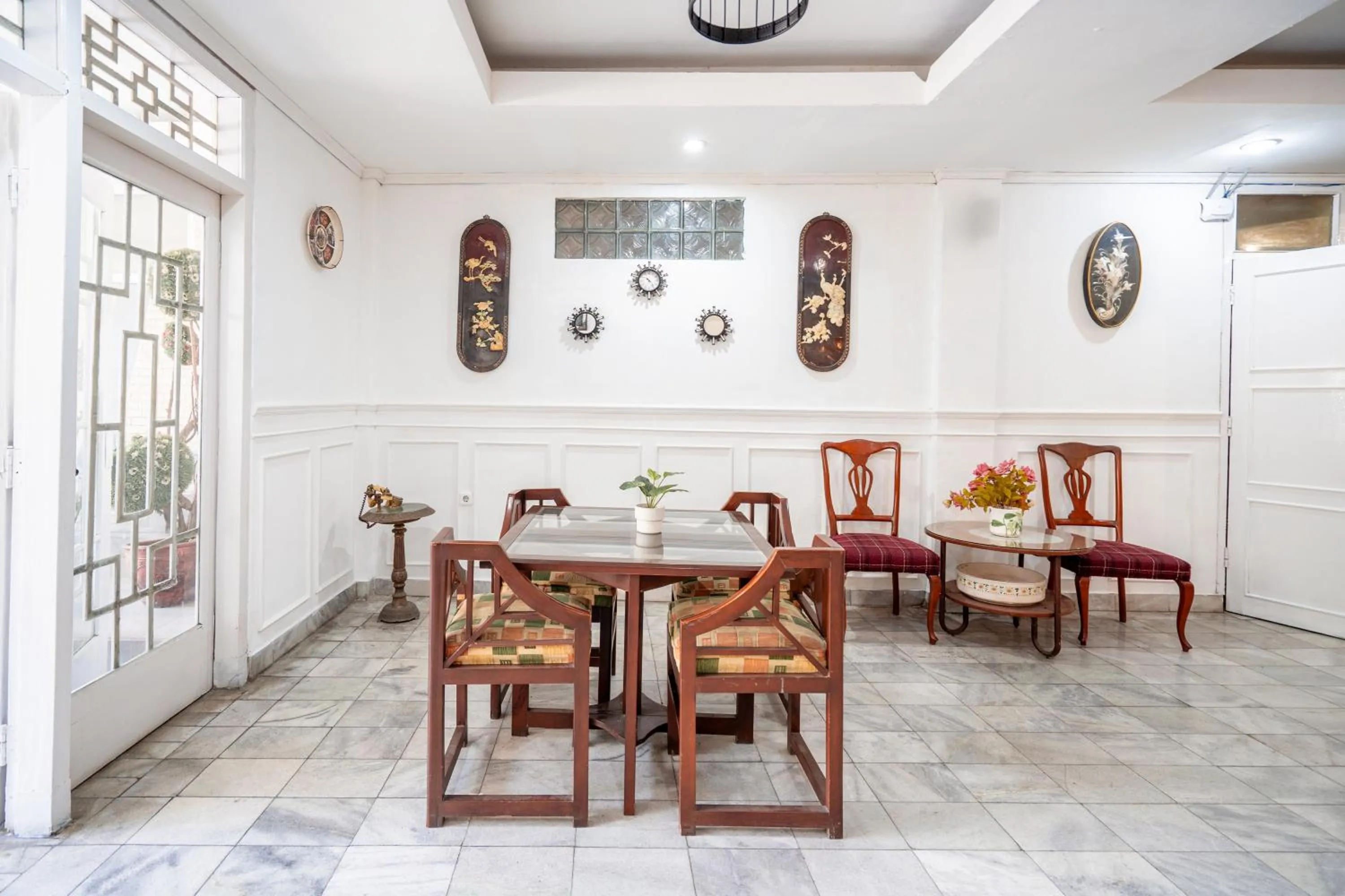 Lobby or reception in Rehat at Hotel Patradissa Stasiun Bandung