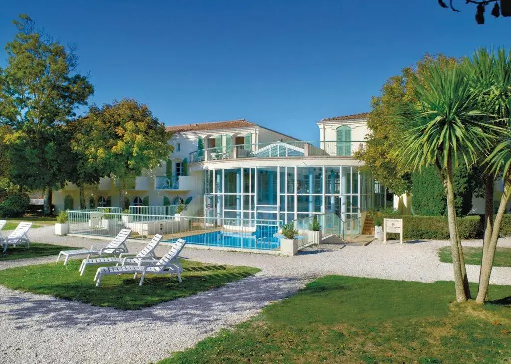 Garden in Residence Pierre & Vacances Le Palais des Gouverneurs Garden in Residence Pierre & Vacances Le Palais des Gouverneurs