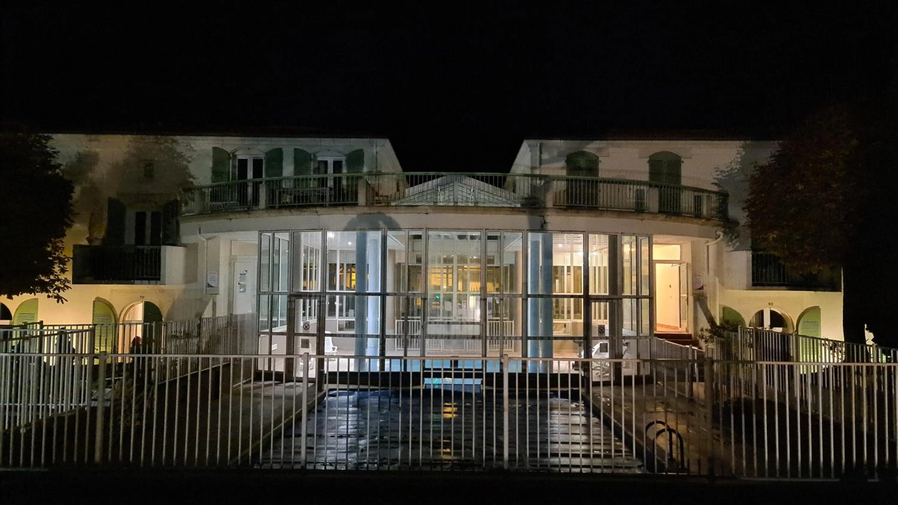 Swimming pool in Appartement 91 Palais des Gouverneurs