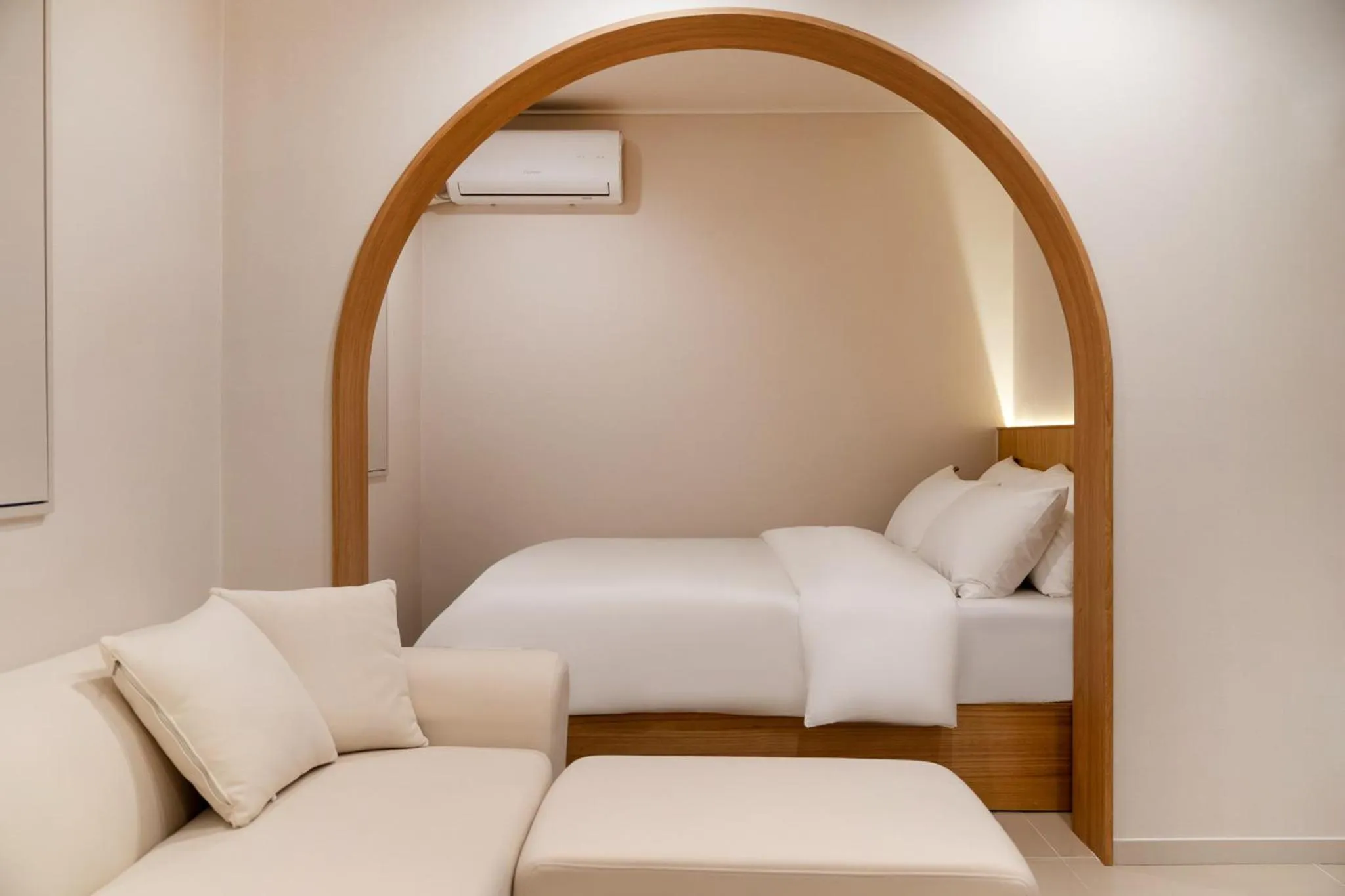 Bedroom, Bed in Jamsil Stay 509