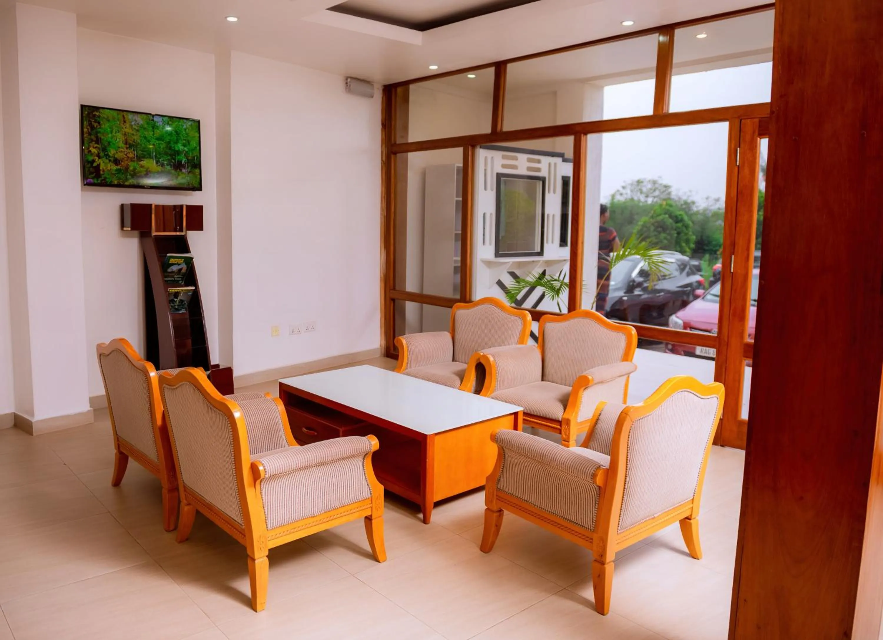 Living room in Quiet Haven Hotel