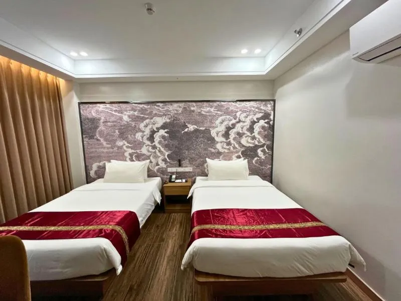 Bed in L' Asuncion Hotel