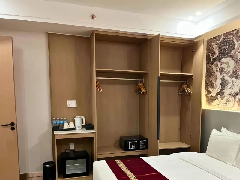 Bed in L' Asuncion Hotel