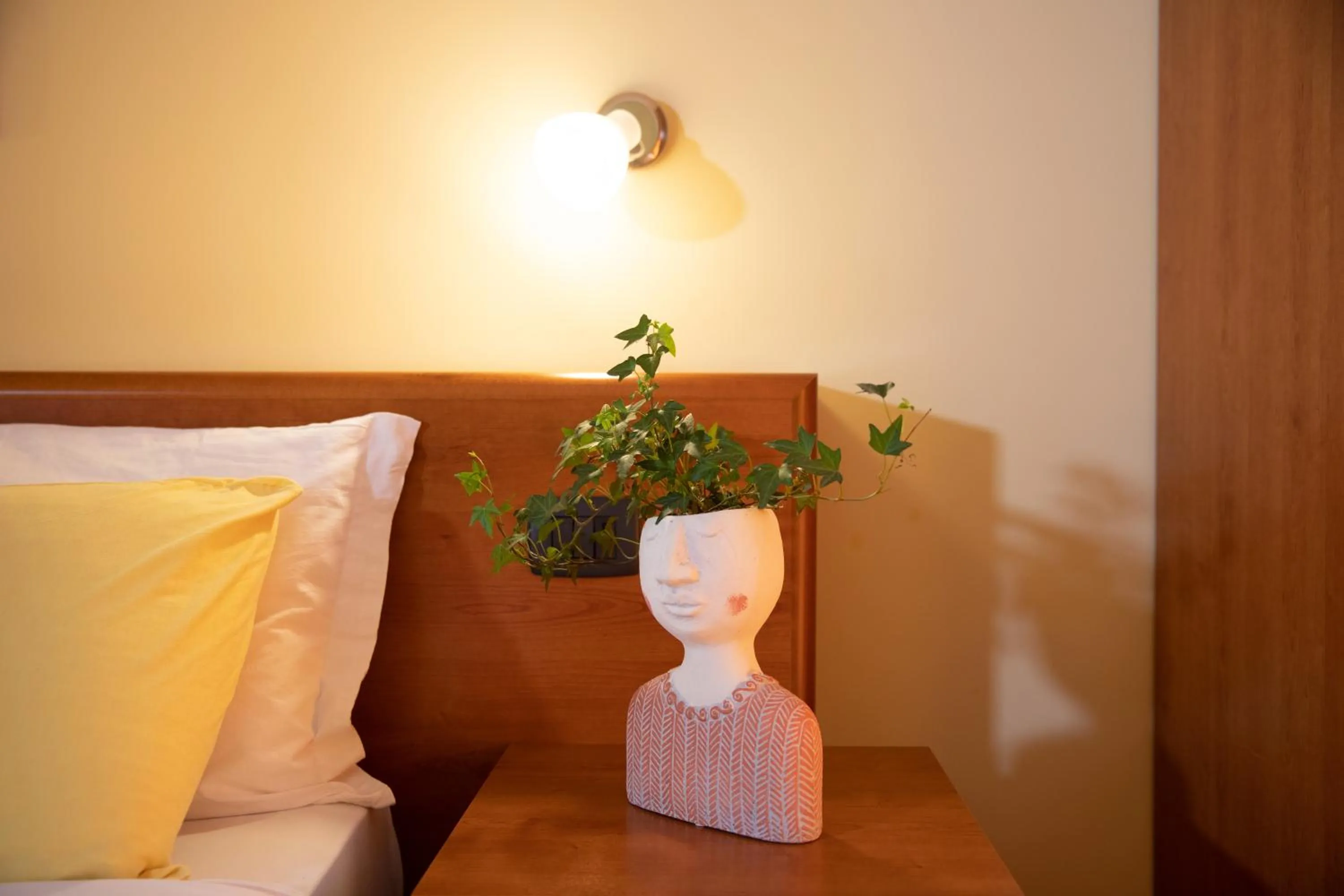 Decorative detail, Bed in Hotel Merlino