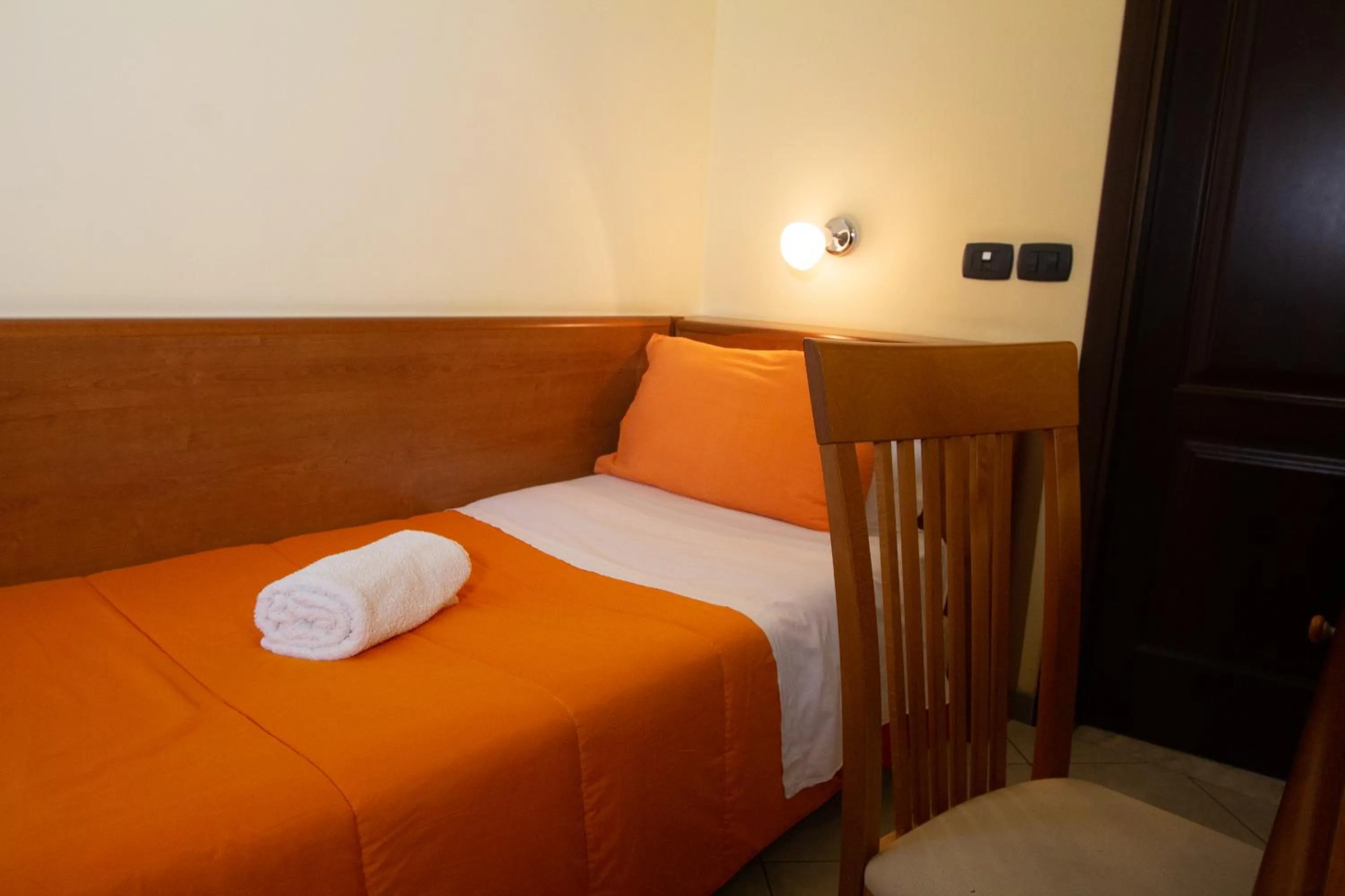 Bedroom, Bed in Hotel Merlino