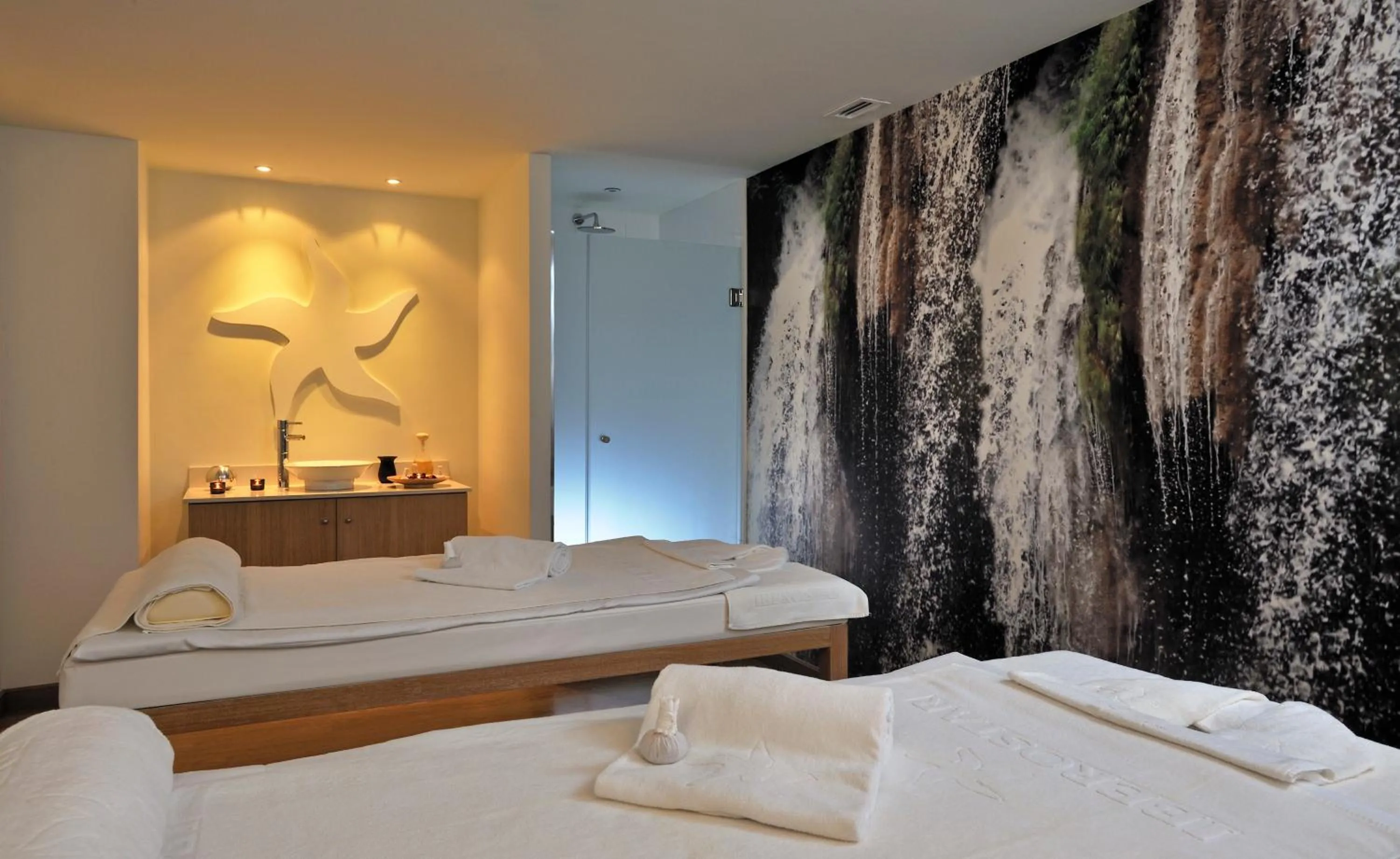 Spa and wellness centre/facilities, Bed in Iberostar Waves Royal Andalus