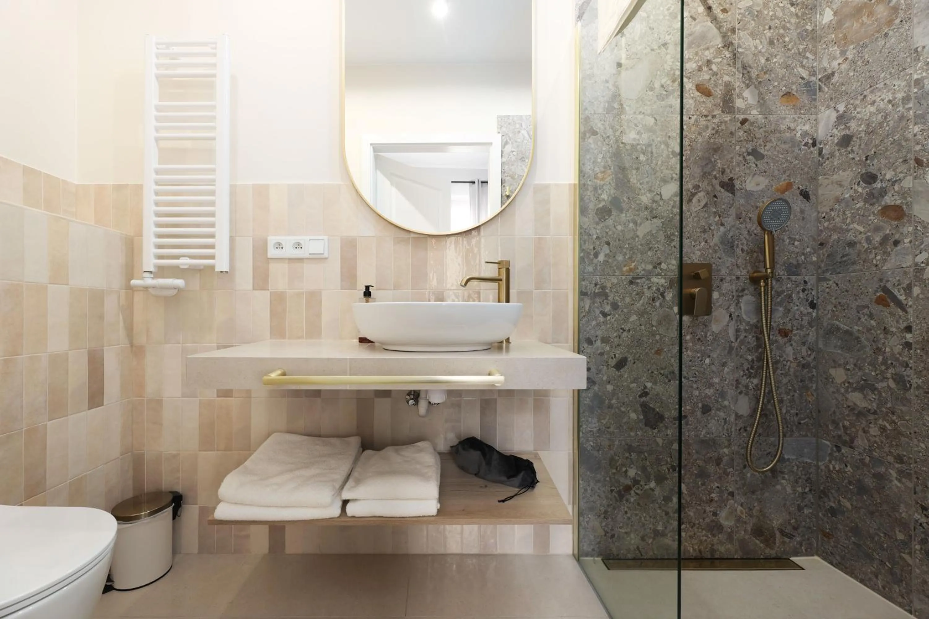 Shower in Hetman Main Square Apartments