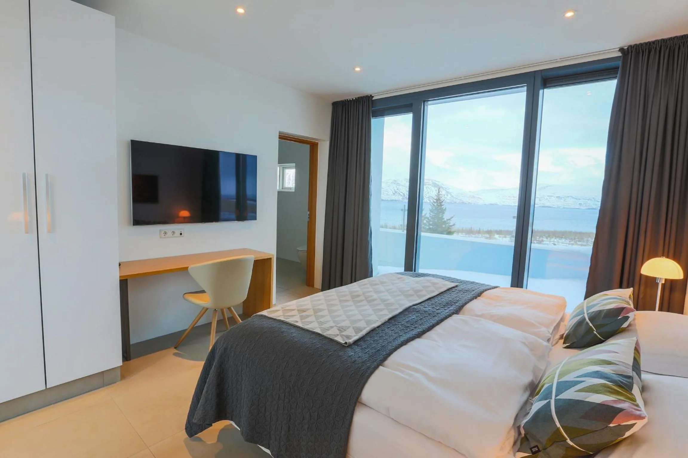 TV and multimedia in Apt. Hotel Hjalteyri