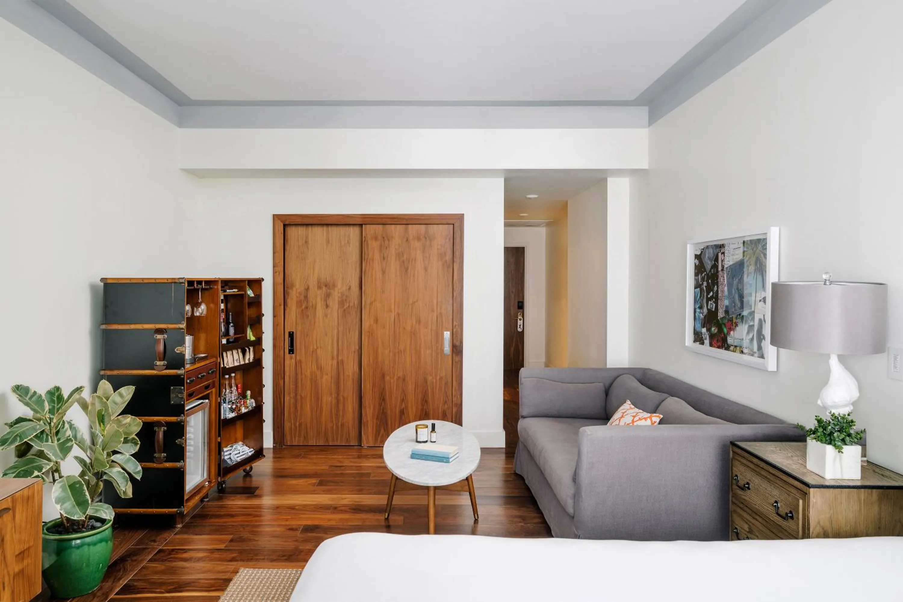 Living room in Nautilus Sonesta Miami Beach