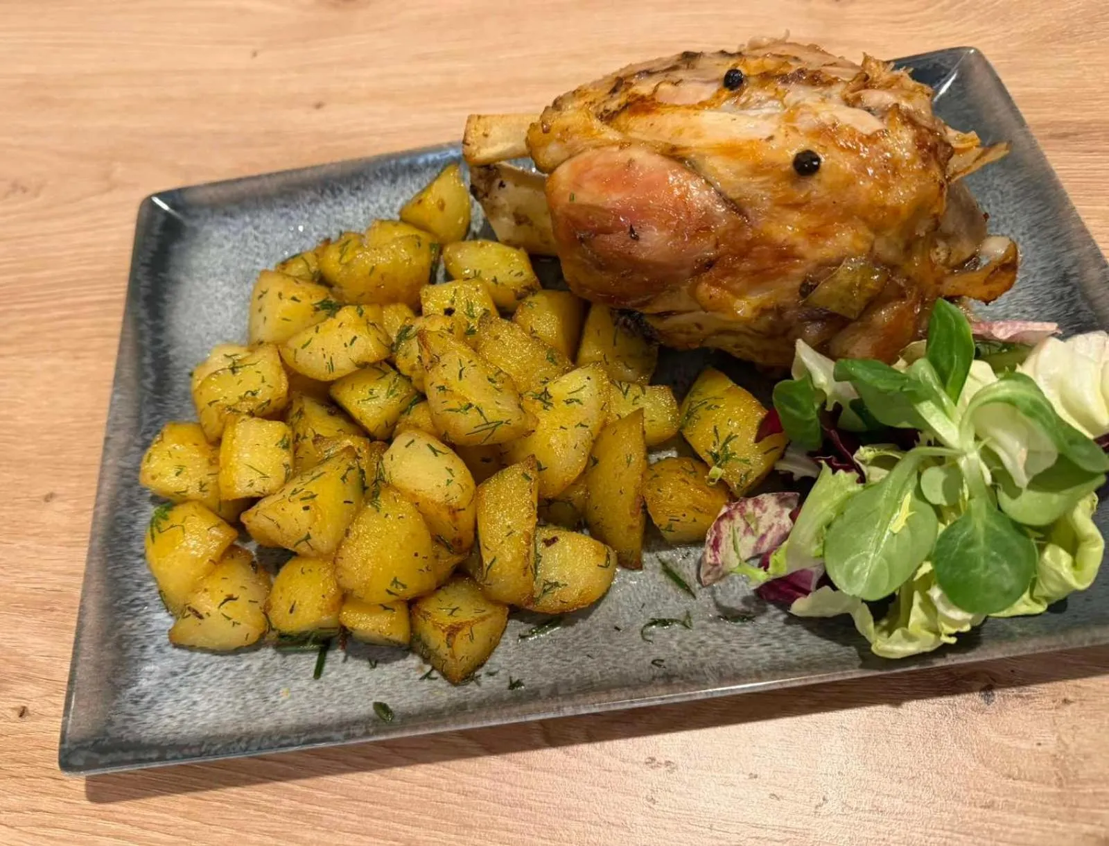 Restaurant/places to eat in Hotel Via Serdika