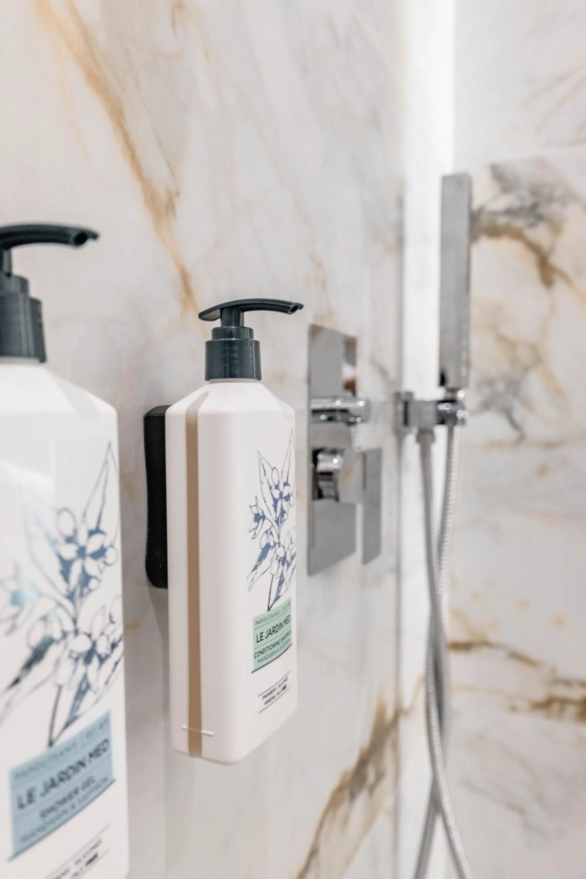 Bathroom in Mae Select Hotel