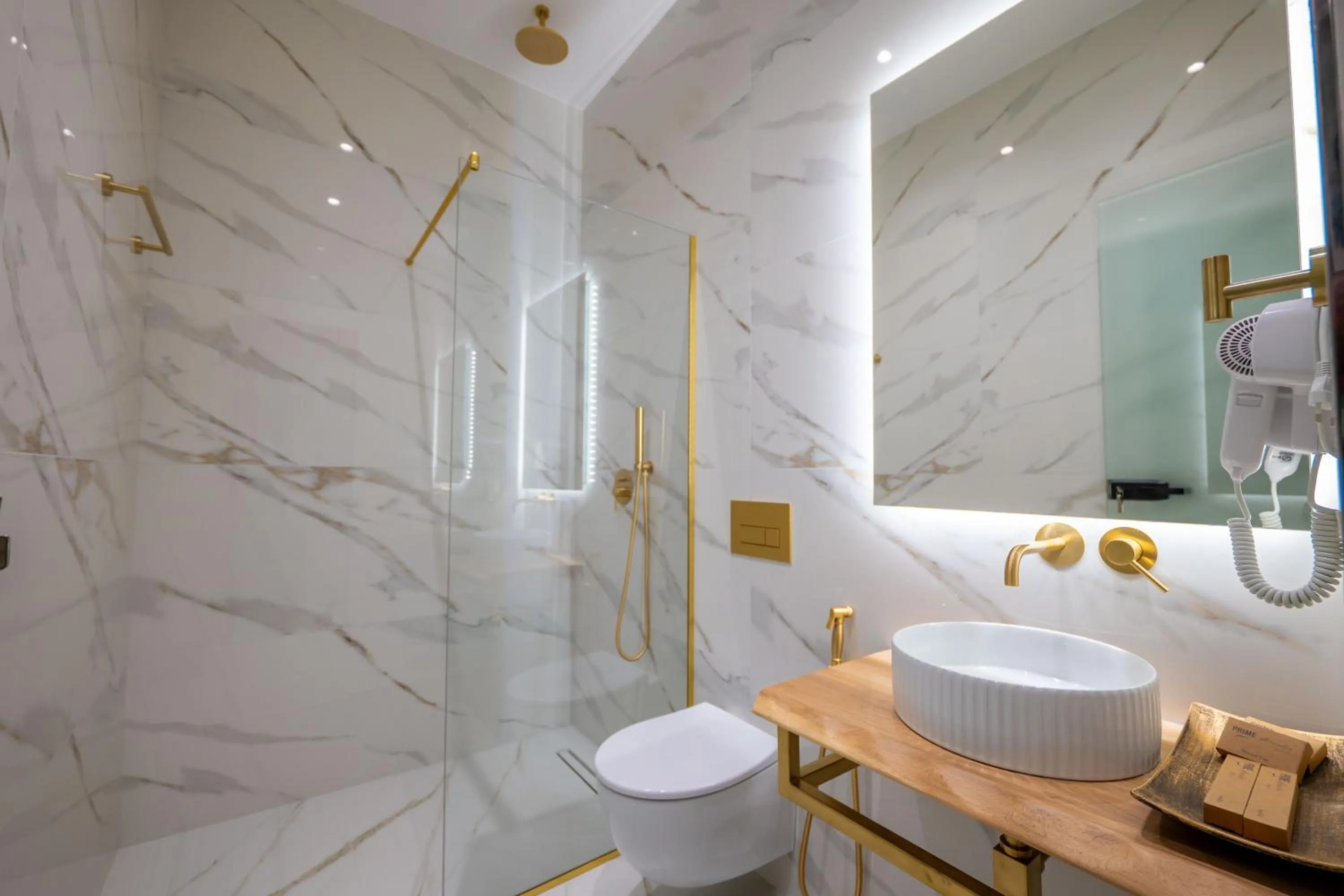 Toilet in Mae Select Hotel