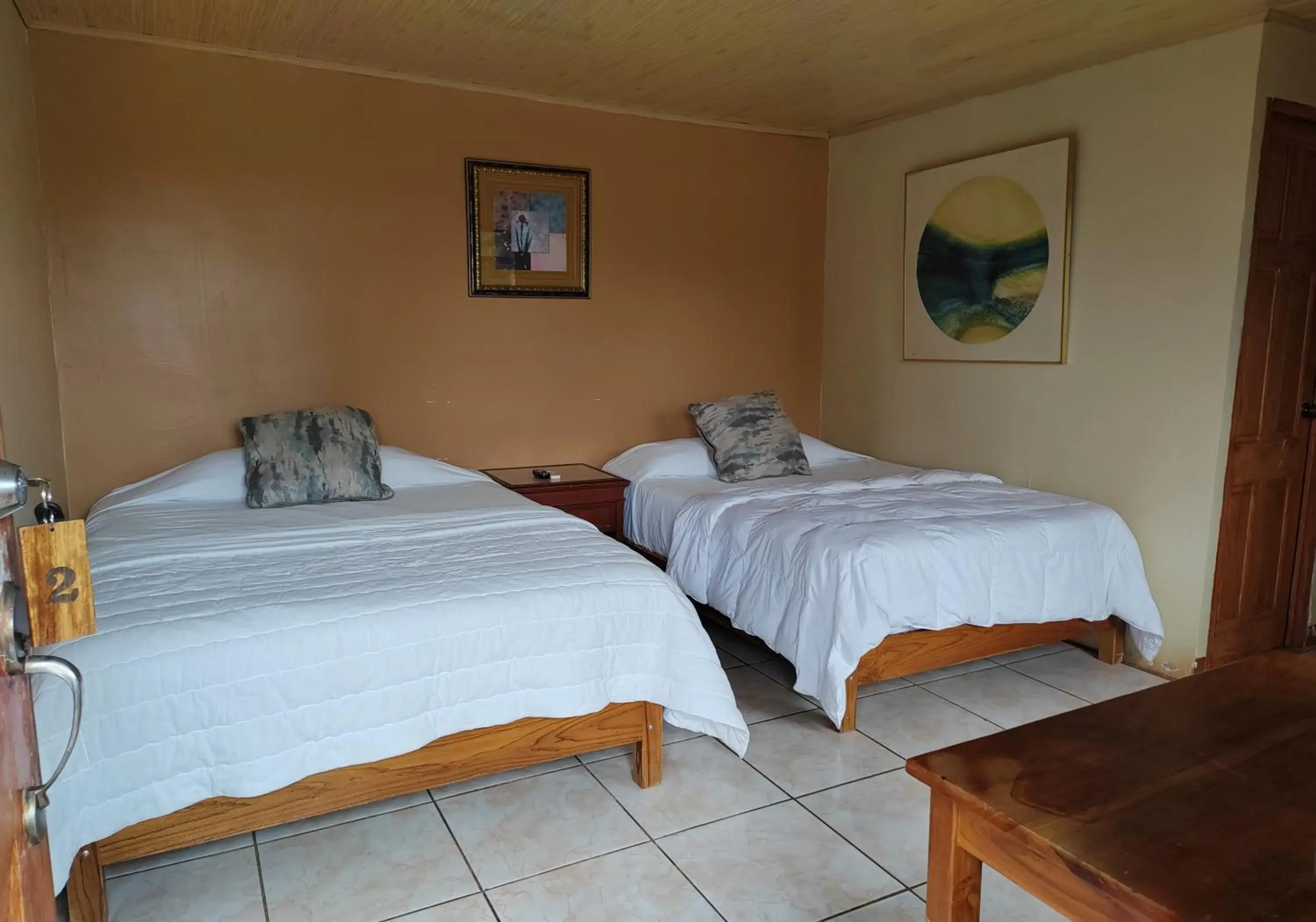 Standard Quadruple Room in Hotel del Bosque Standard Quadruple Room in Hotel del Bosque