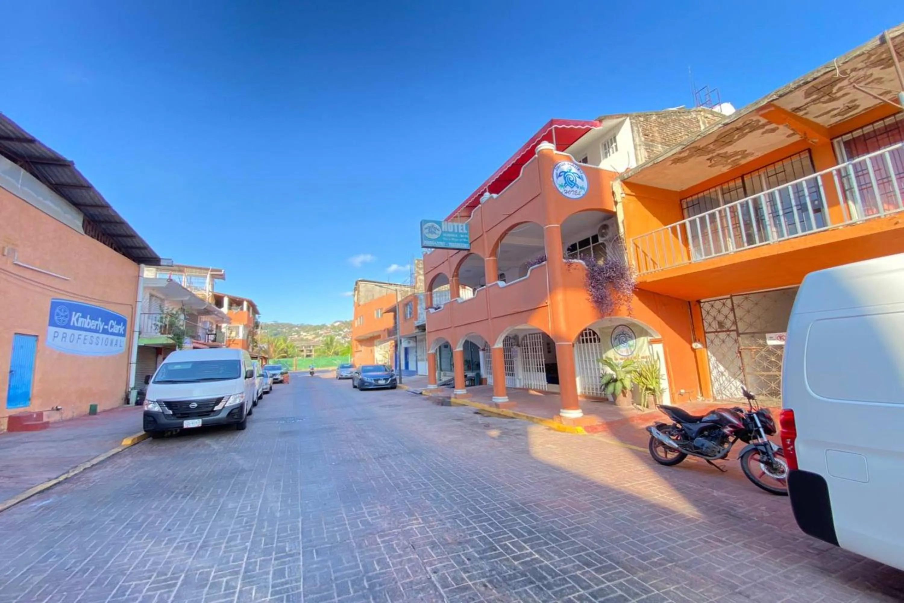 Property building in OYO Hotel Zihuatanejo Malibu