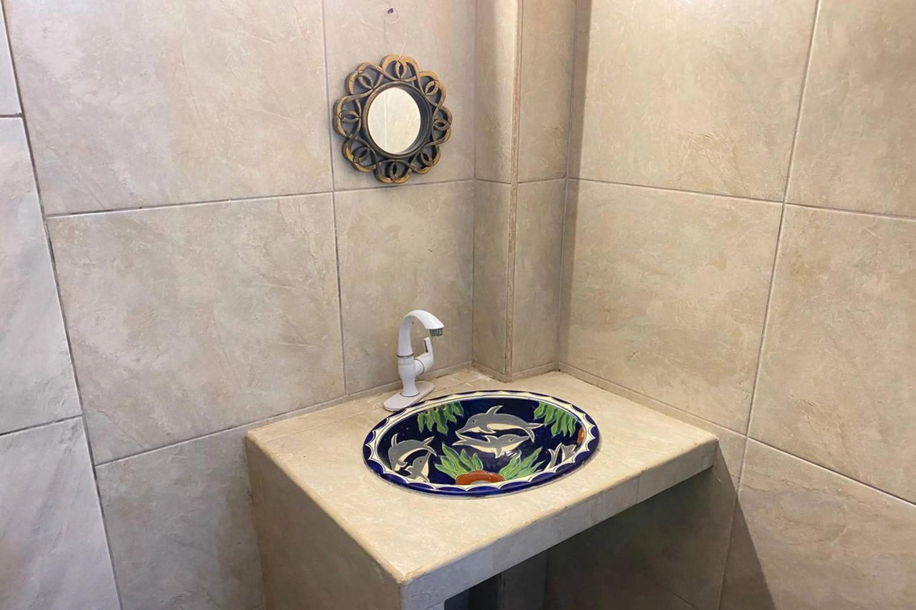 Bathroom in OYO Hotel Zihuatanejo Malibu