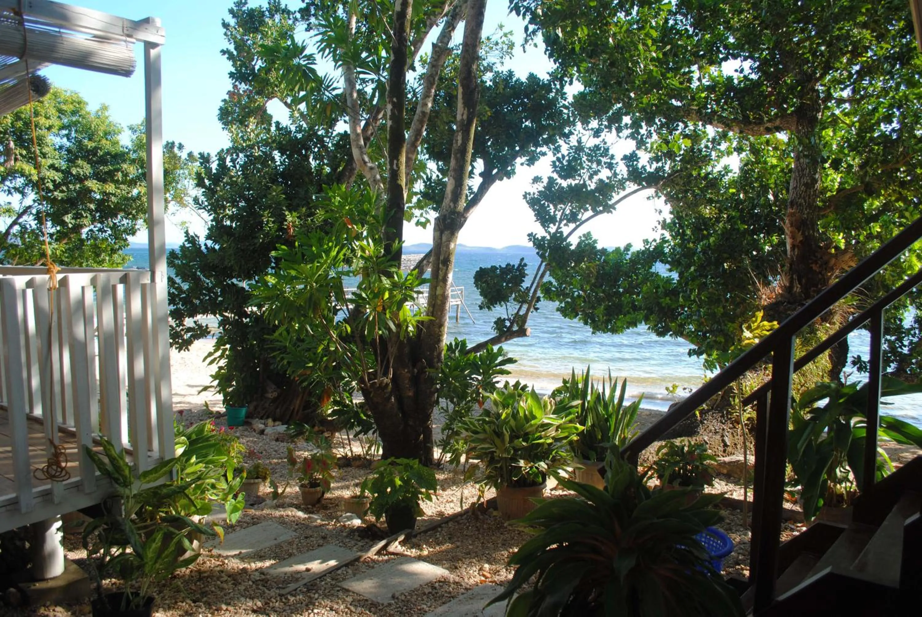 Garden in Alam Indah Beach Resort Busuanga