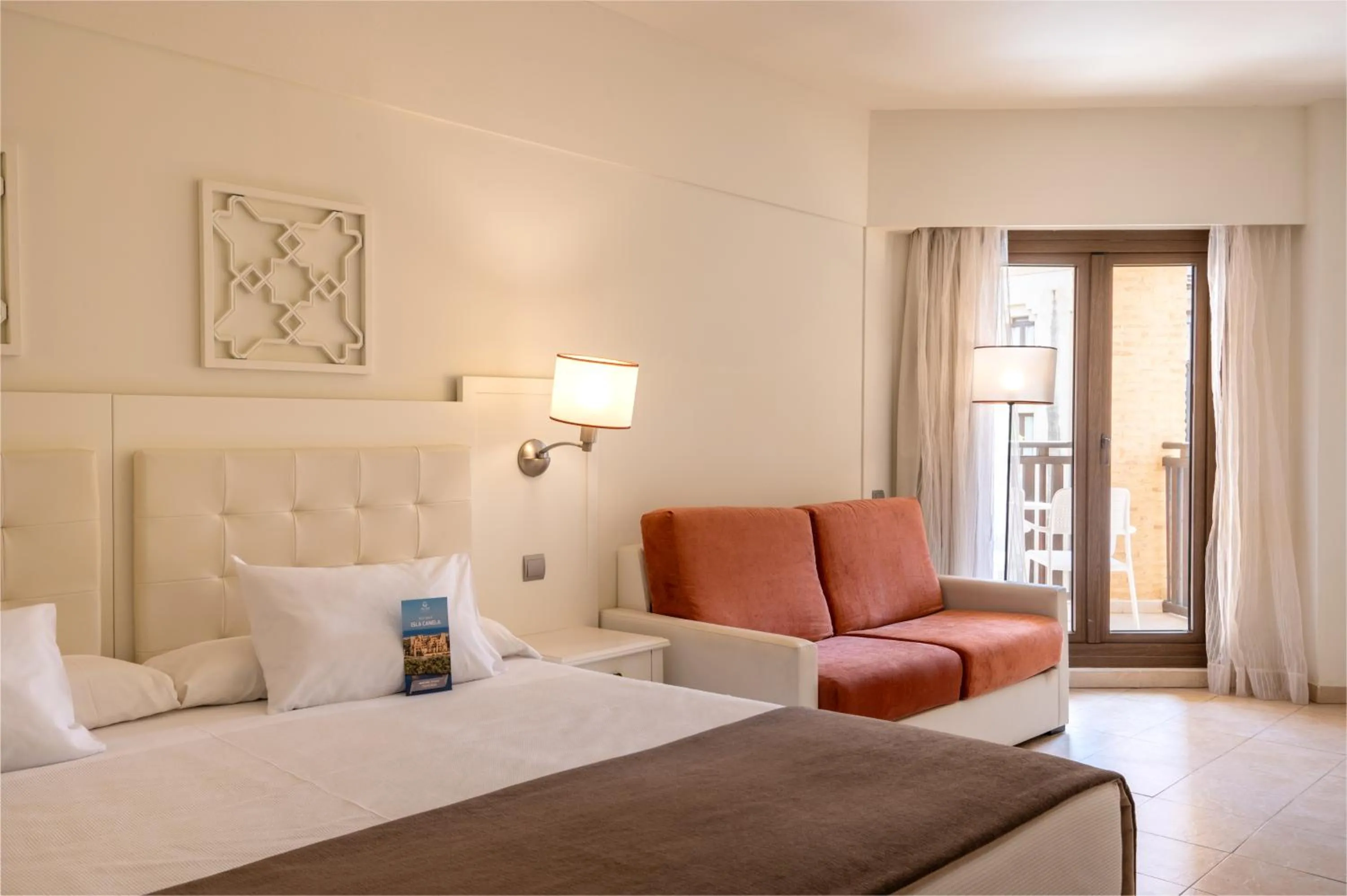 Bedroom, Bed in Vila Gale Isla Canela