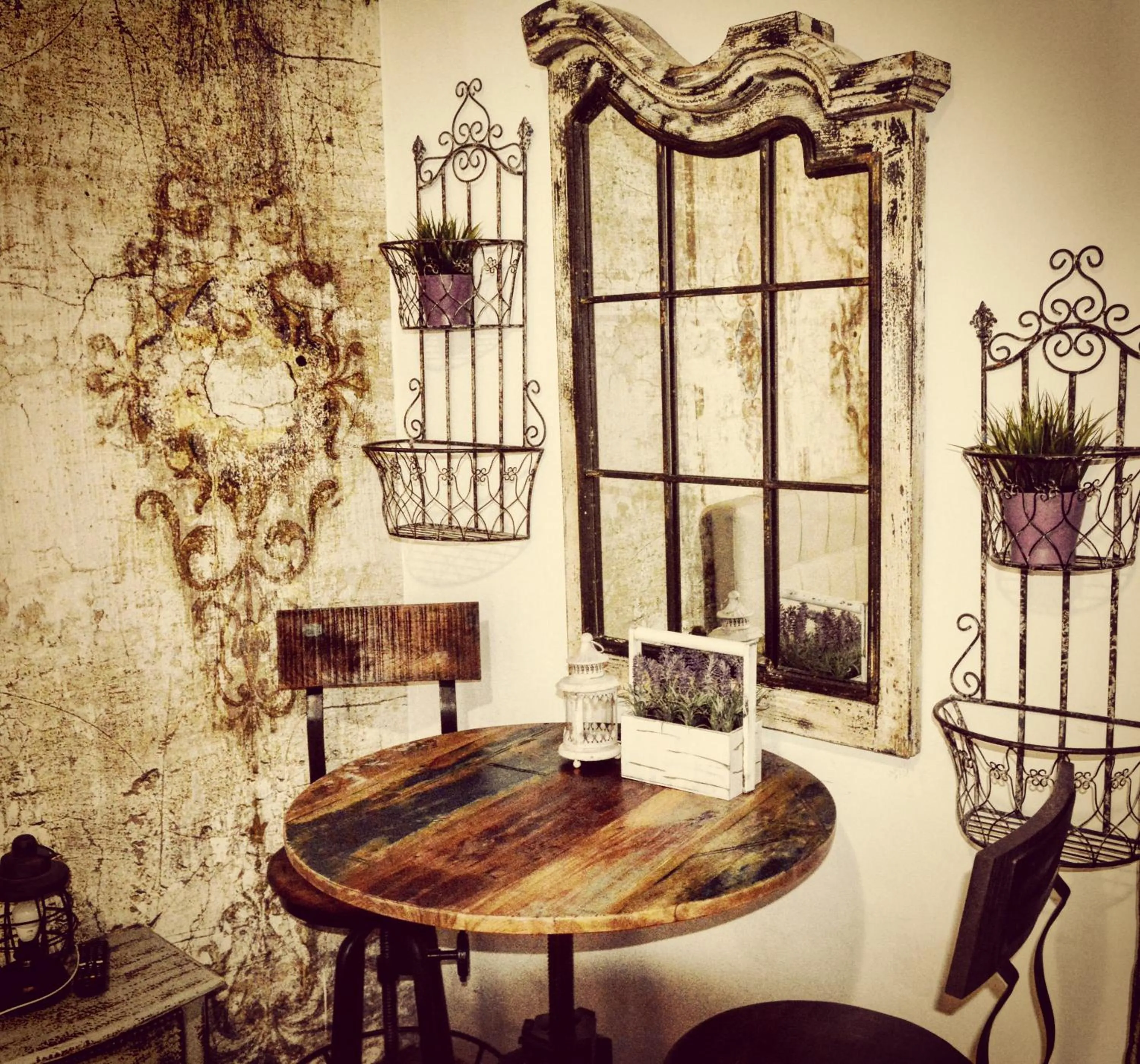 Photo of the whole room in RomAntic Dreams