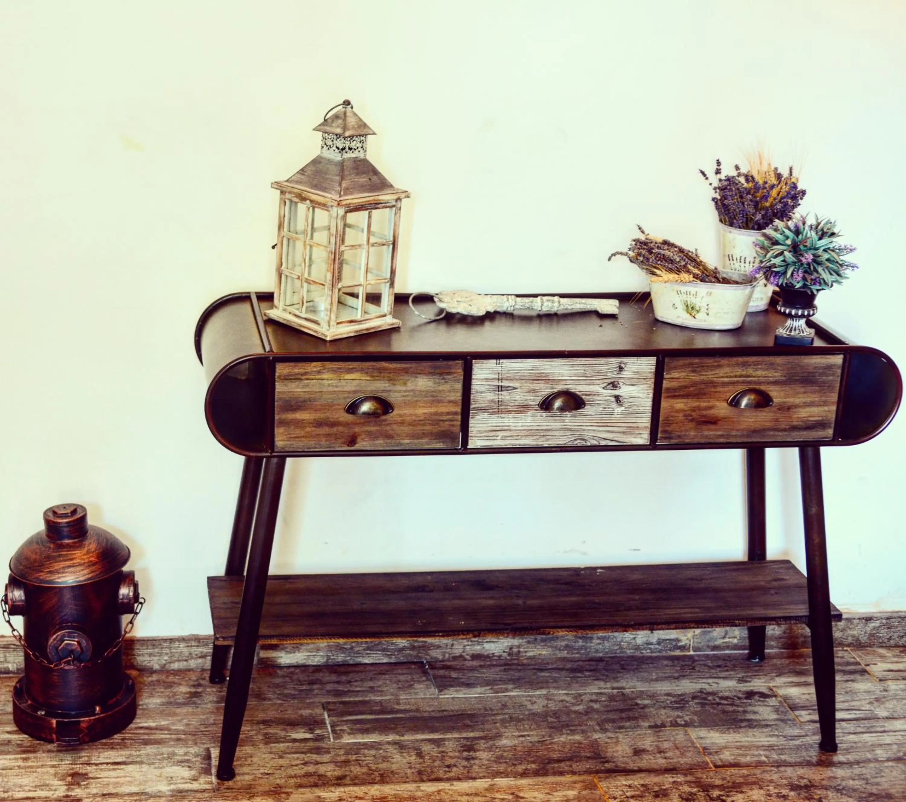 Decorative detail in RomAntic Dreams