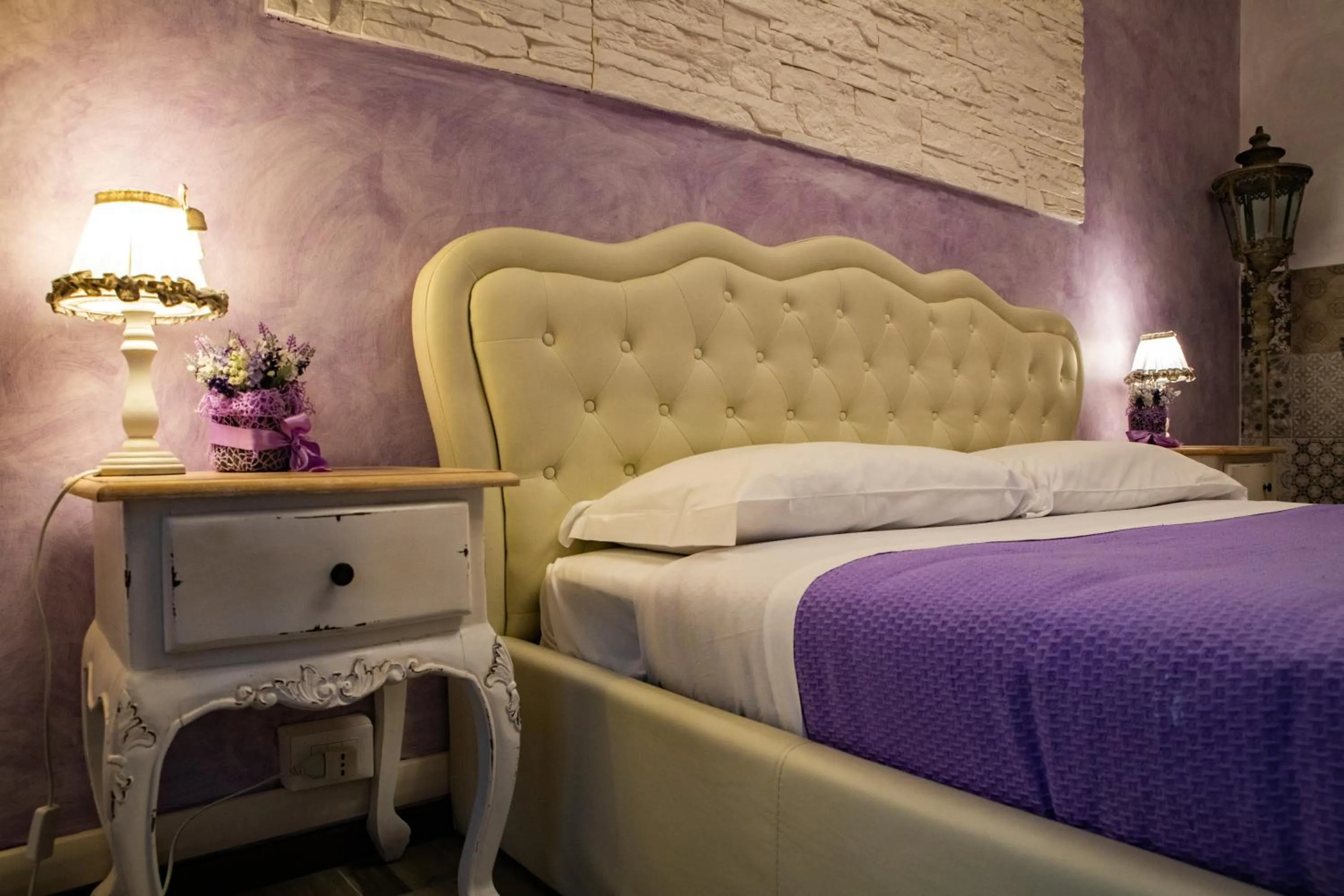 Spring, Bed in RomAntic Dreams