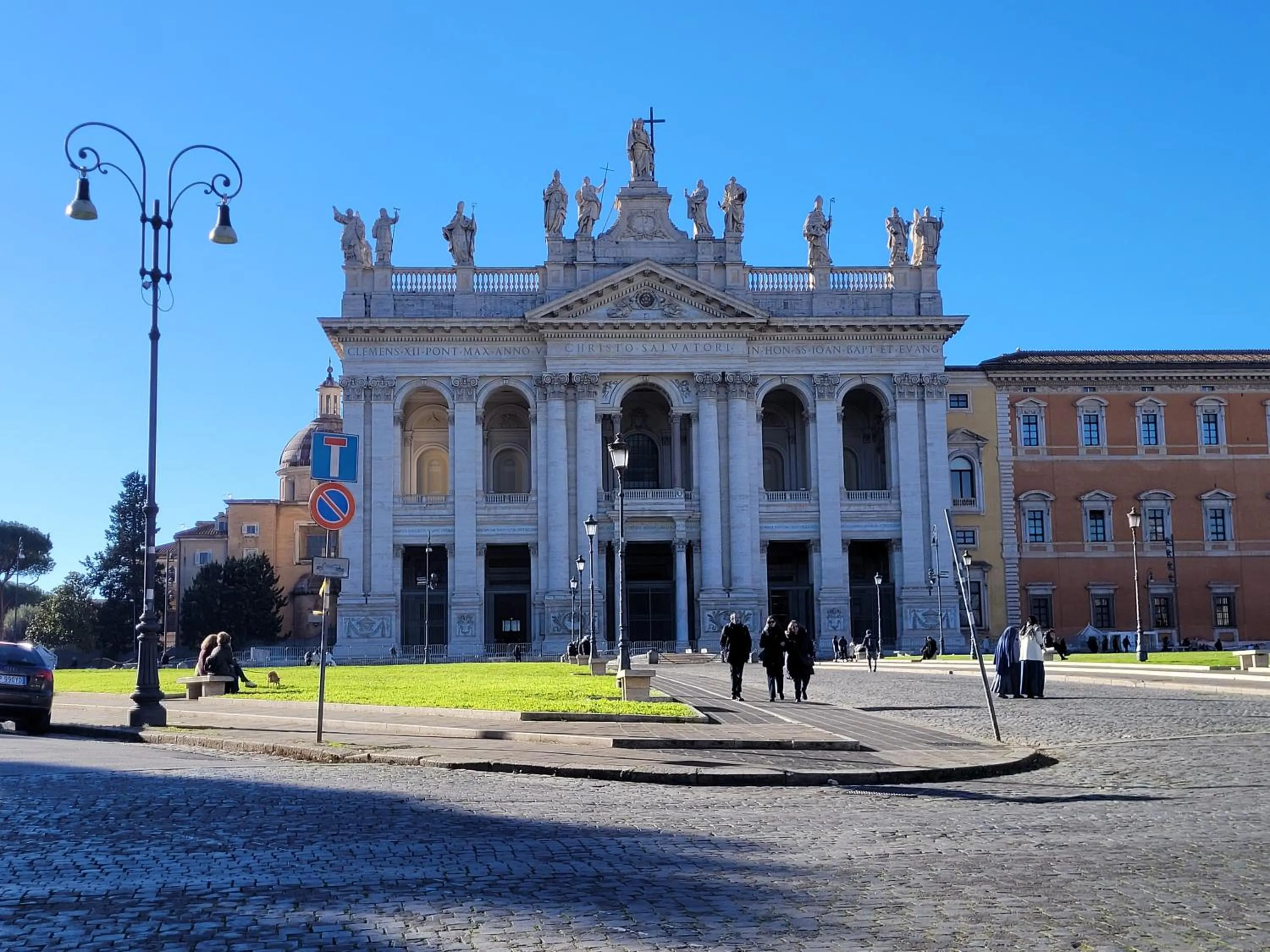 Nearby landmark in RomAntic Dreams