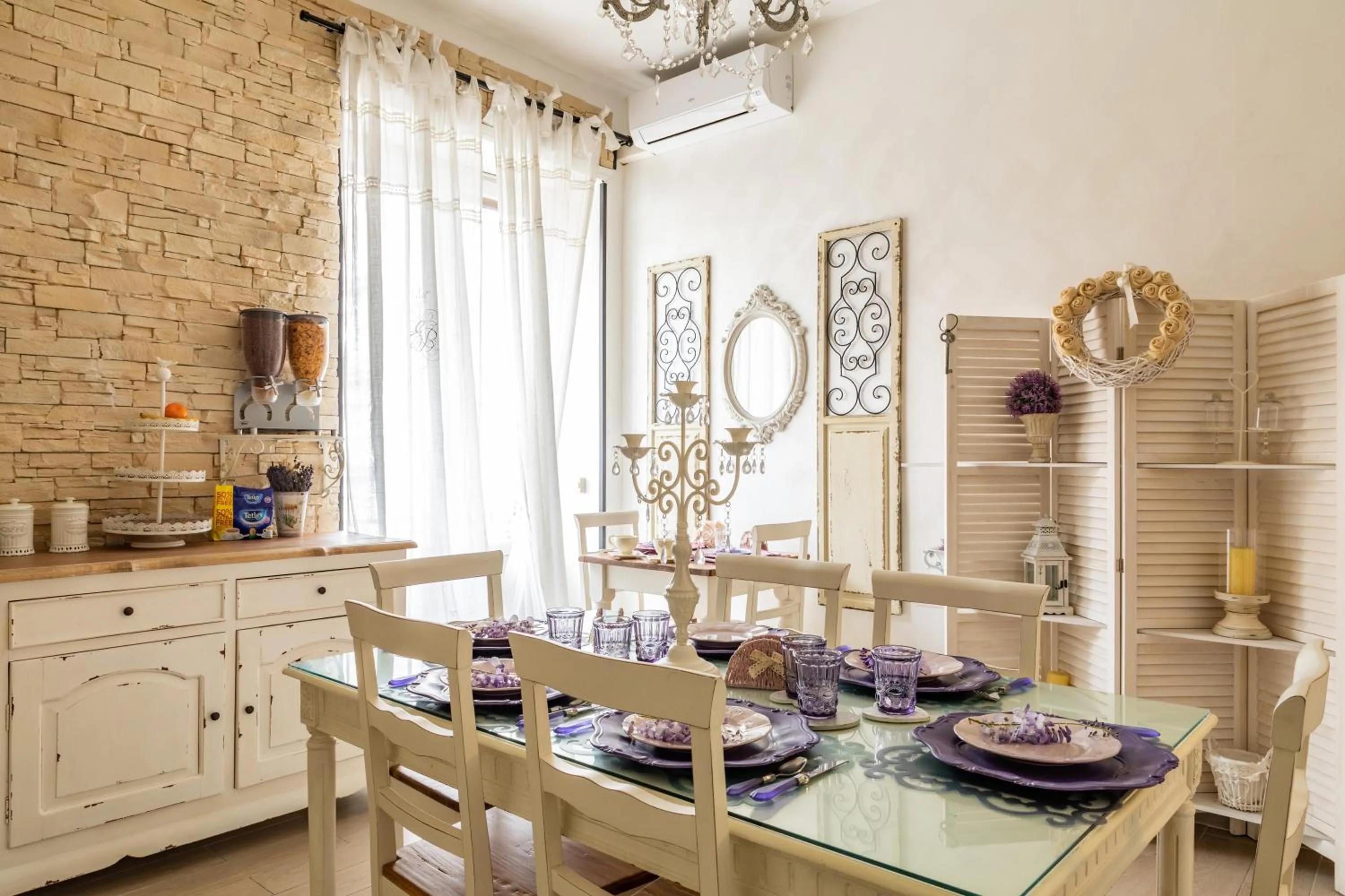 Kitchen or kitchenette in RomAntic Dreams