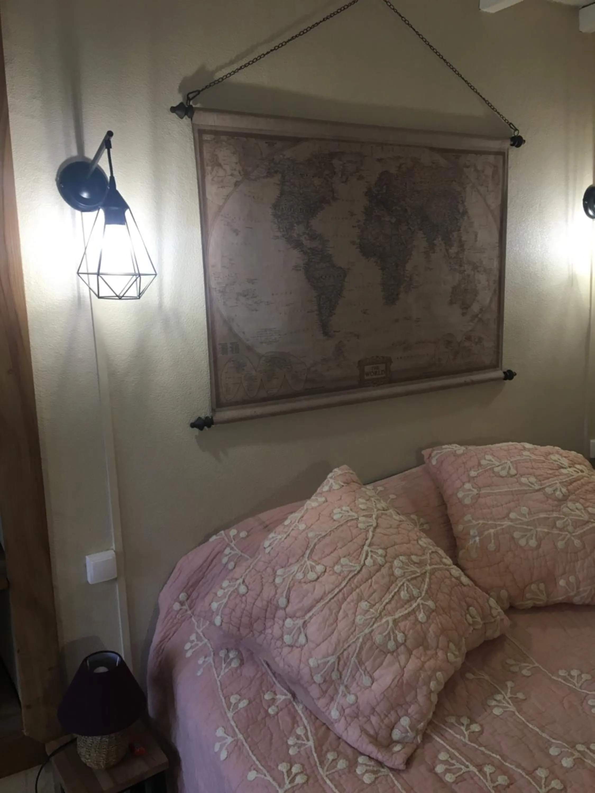 Bedroom in La Commanderie