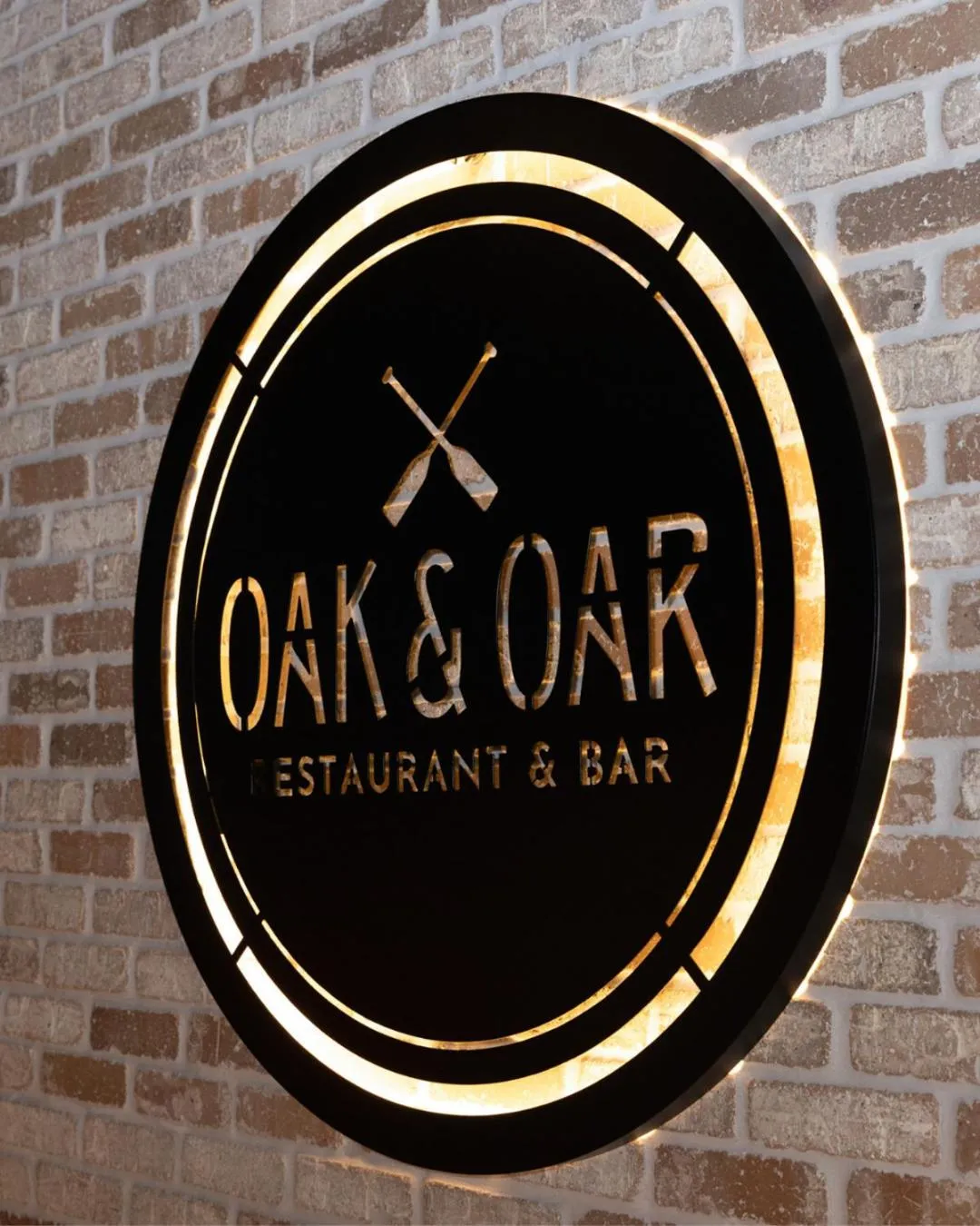 Restaurant/places to eat in The Geneva Inn