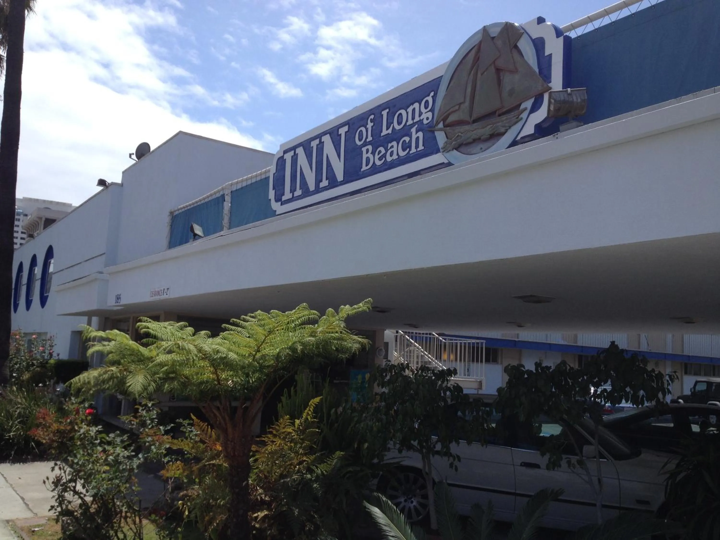 Property building in Inn Of Long Beach