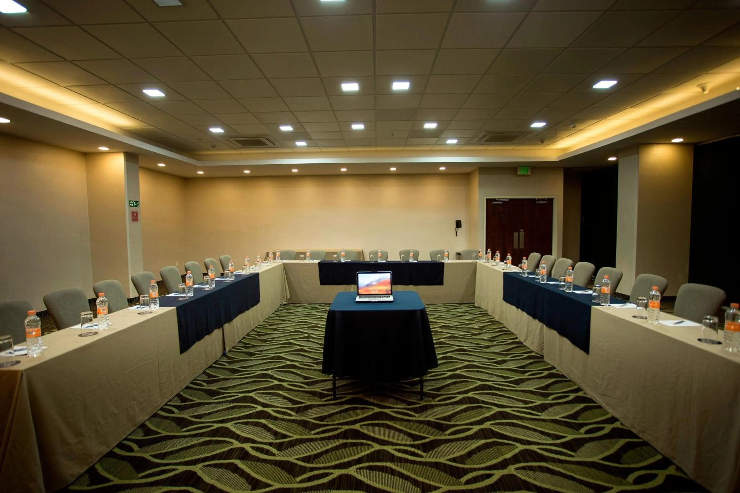 Meeting/conference room in Four Points by Sheraton Queretaro Norte