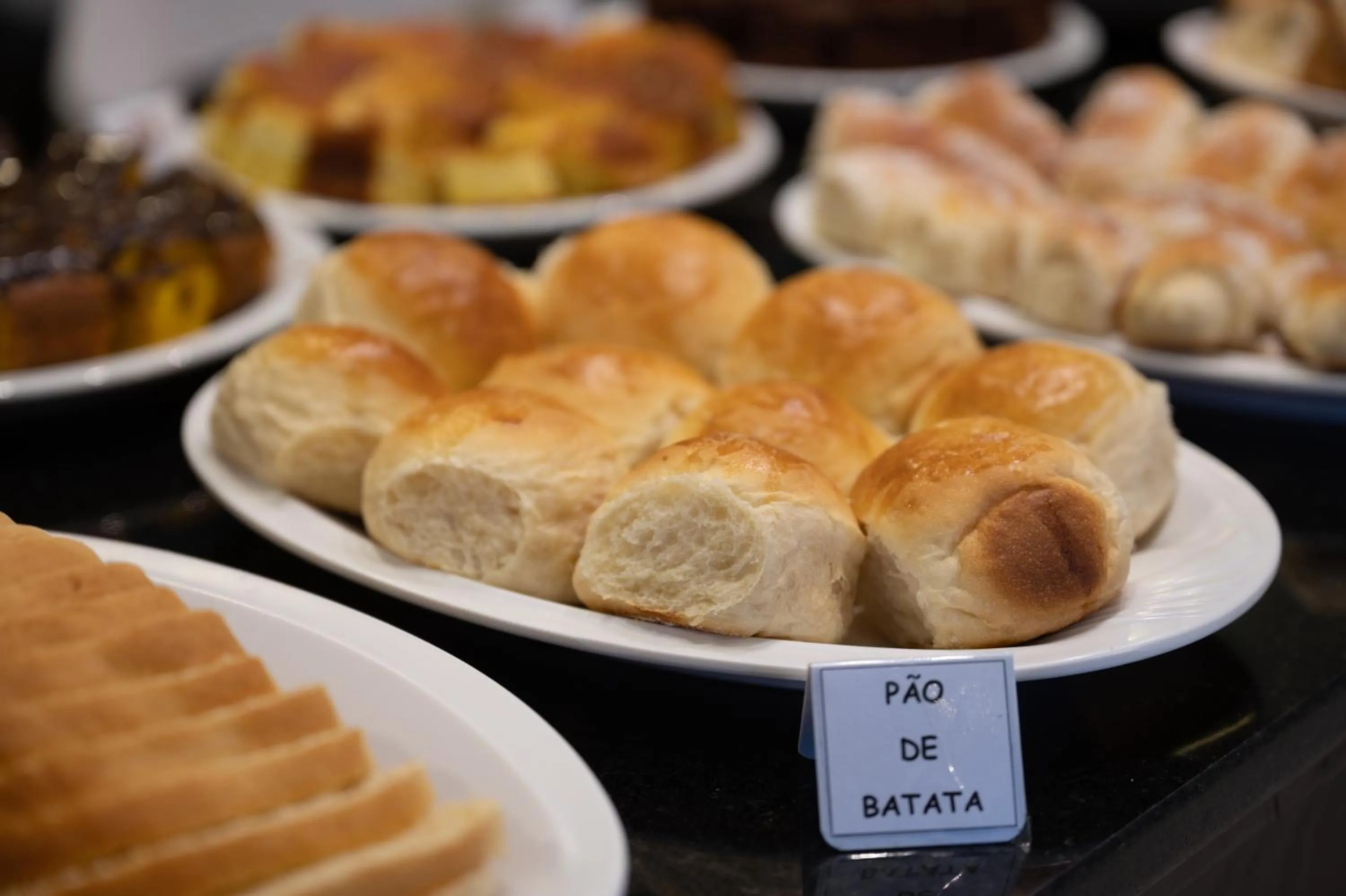 Breakfast in Italian Palace Hotel Rede Carlton