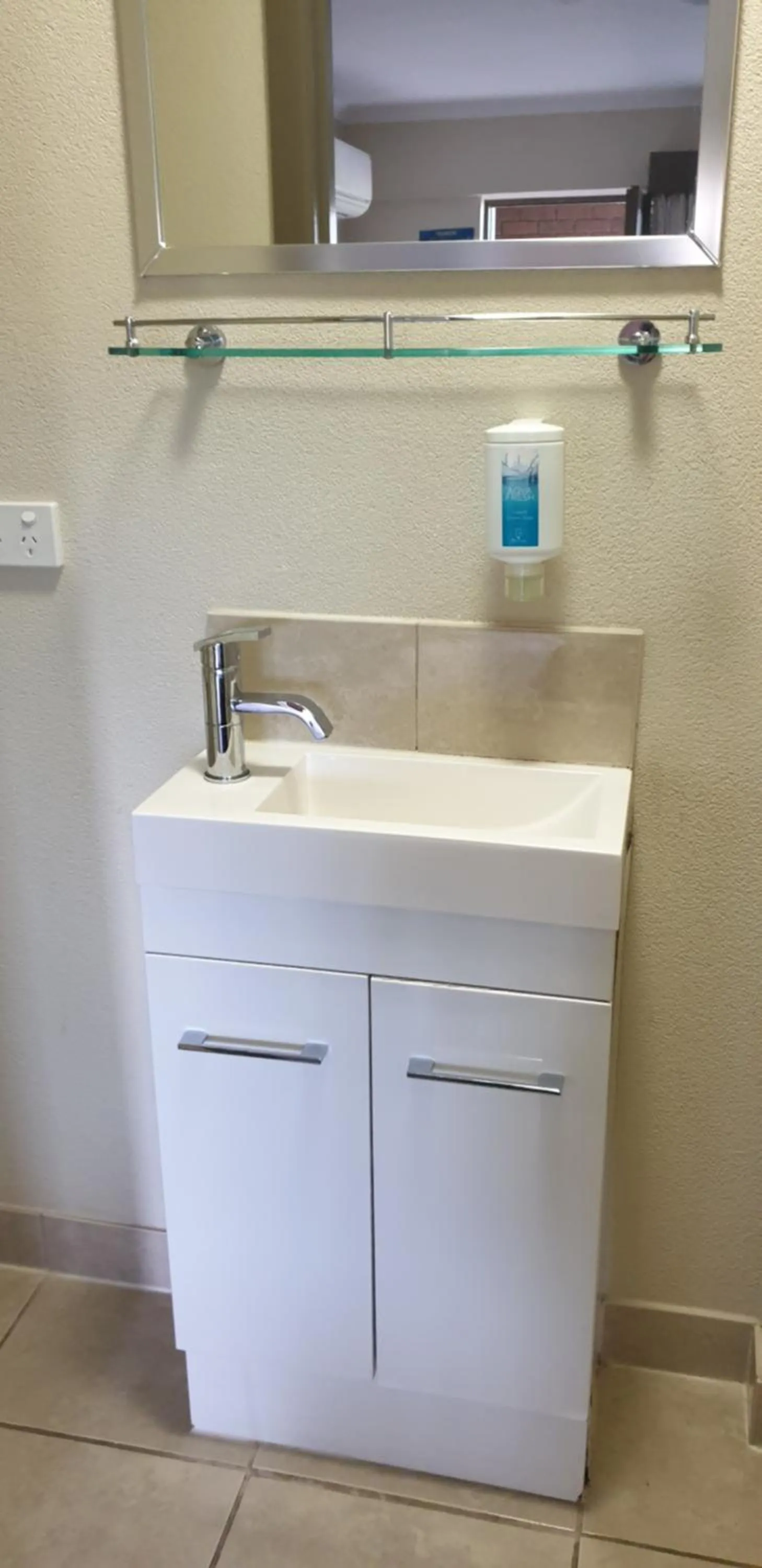 Bathroom in Seabrook Hotel