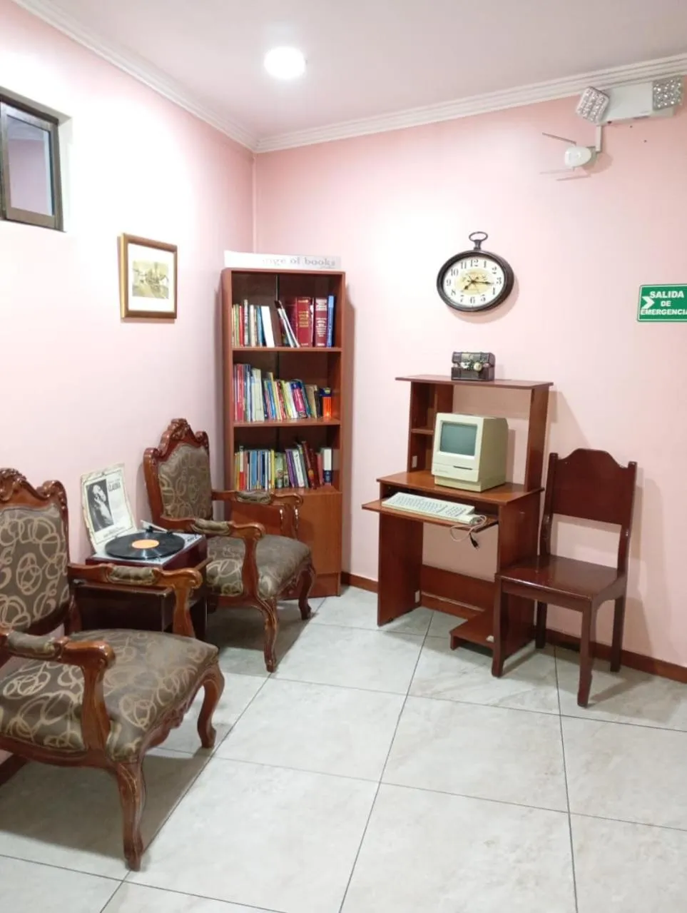 Living room in Báltico Hostel