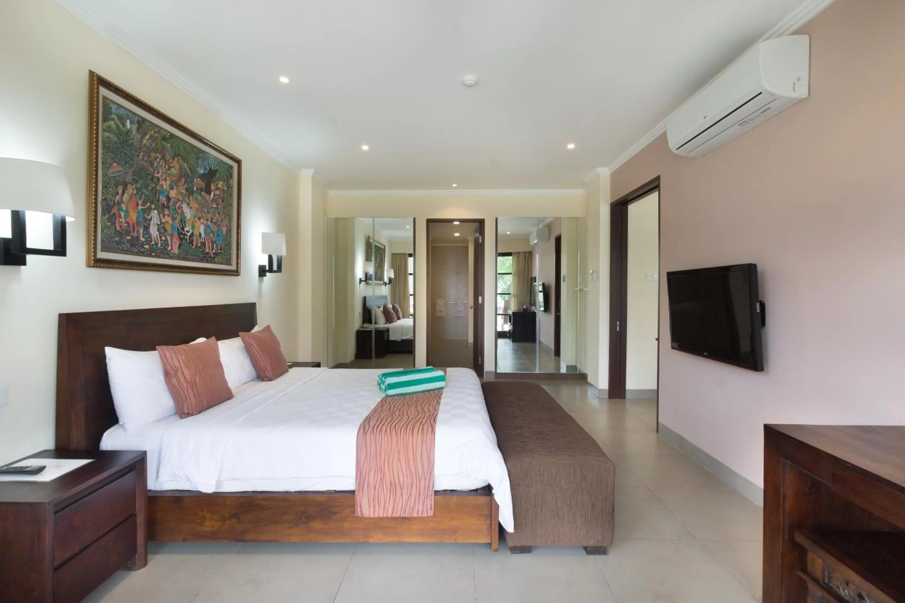 Bedroom, Bed in Peninsula Bay Resort