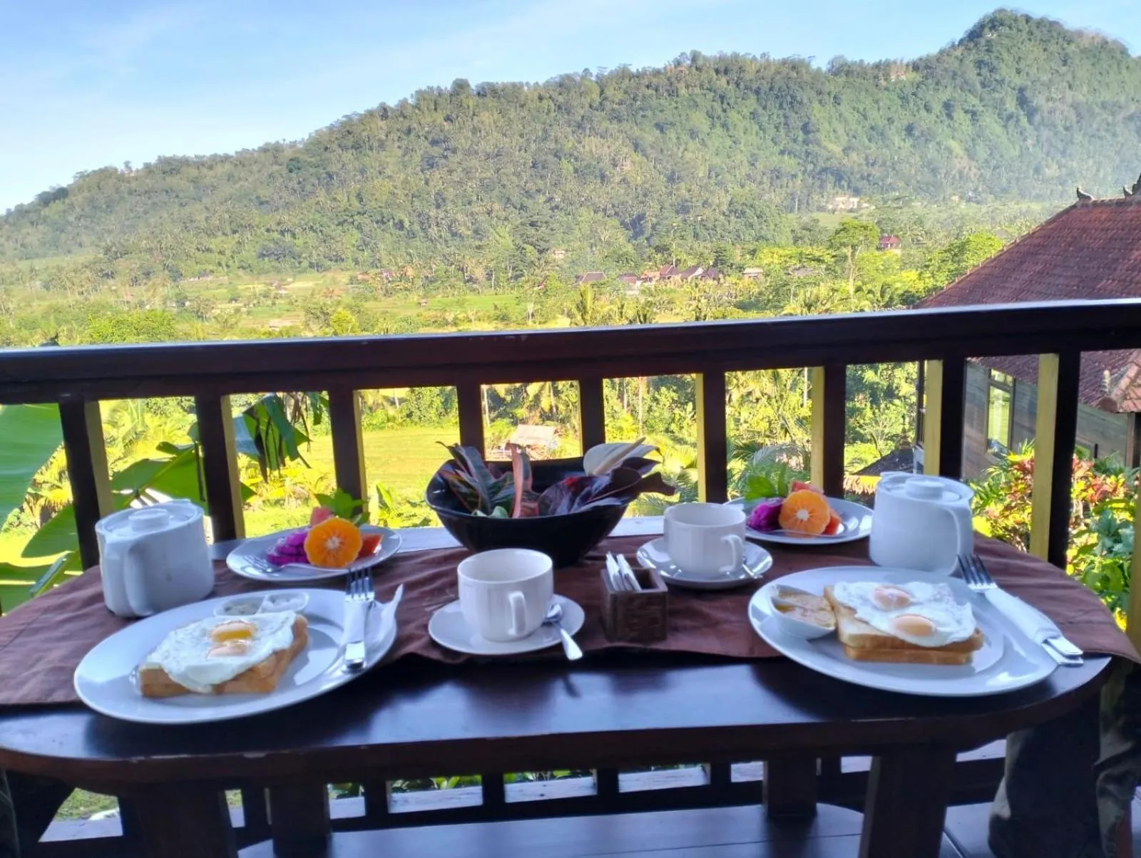 Restaurant/places to eat in Beji Ayu Villas Sidemen