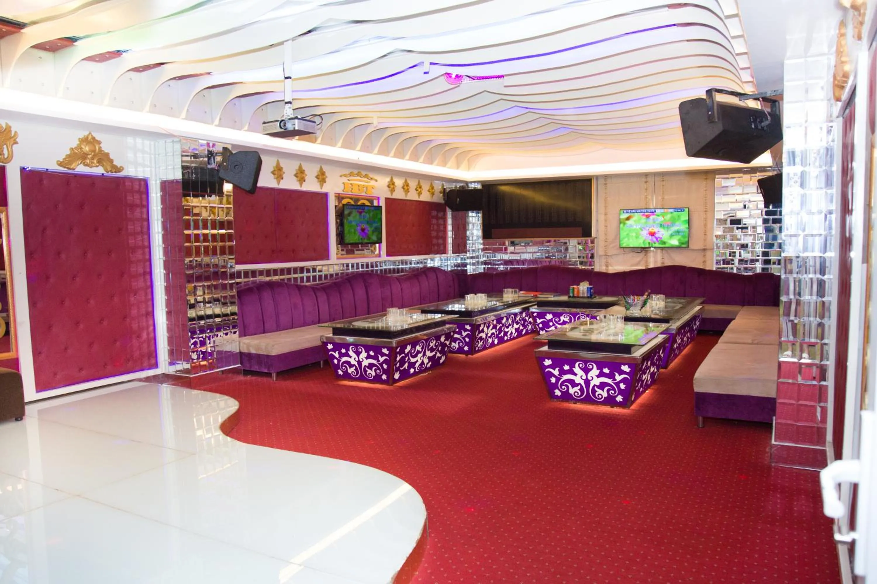 Hai Ba Trung Hotel & Spa