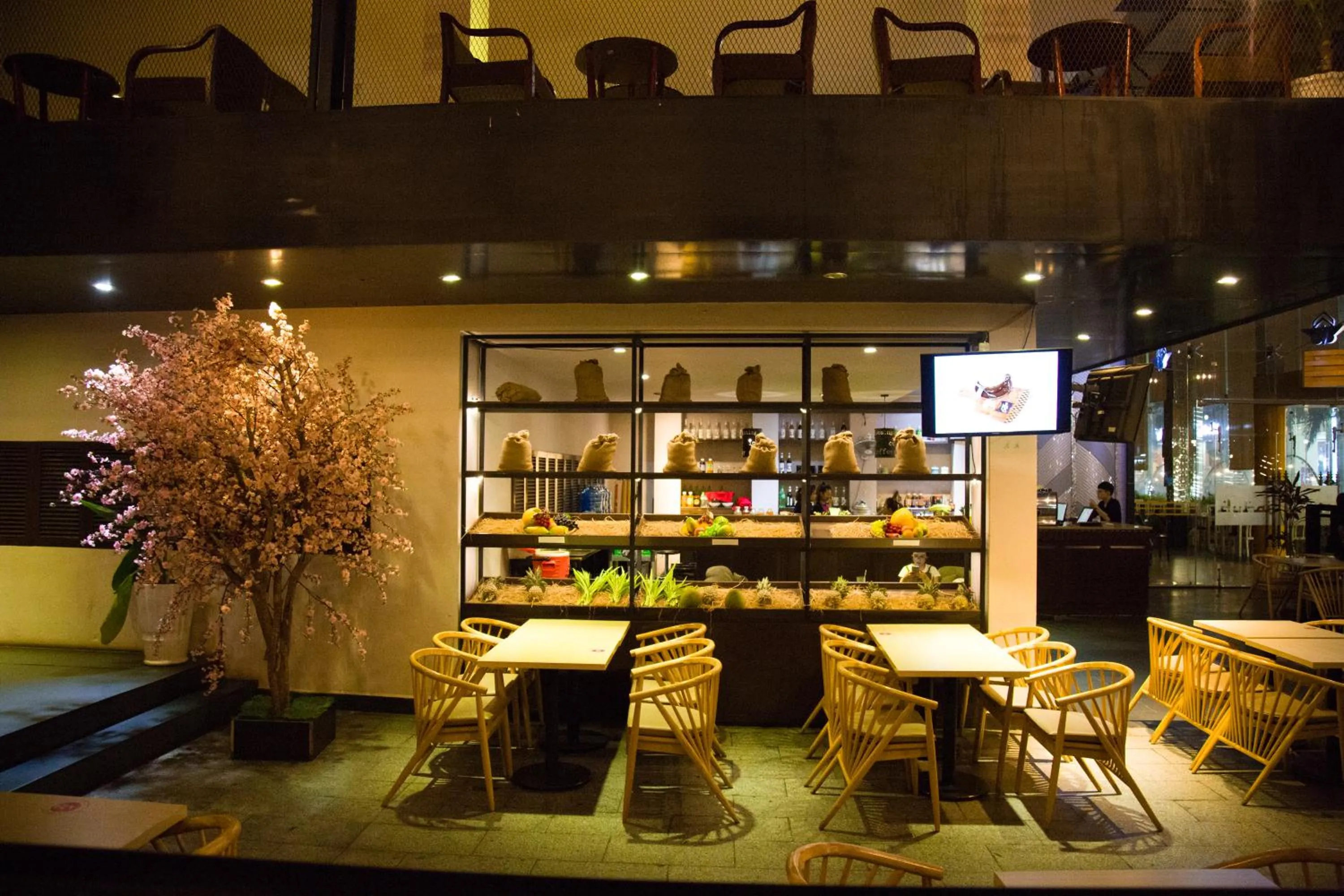 Hai Ba Trung Hotel & Spa