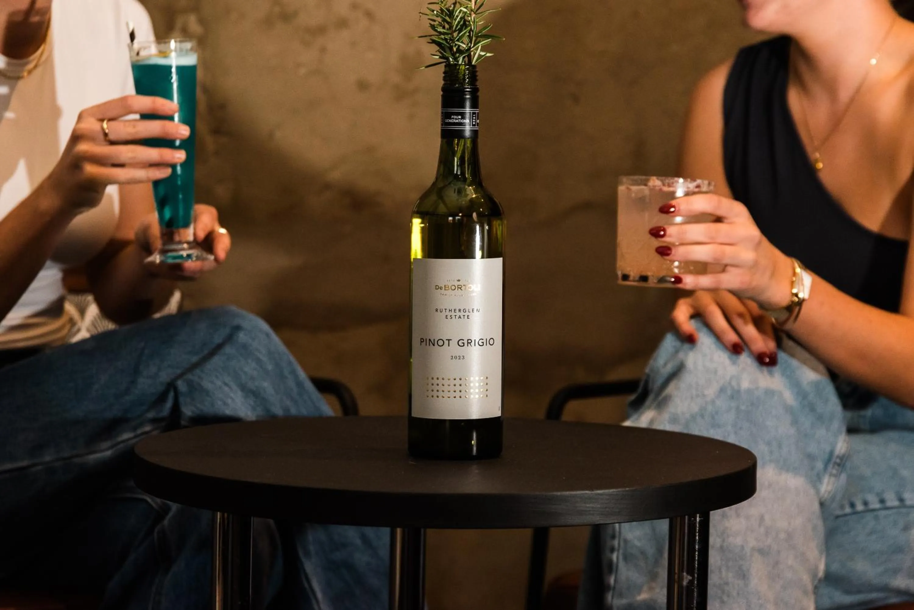 Lounge or bar in Tuileries at De Bortoli Rutherglen