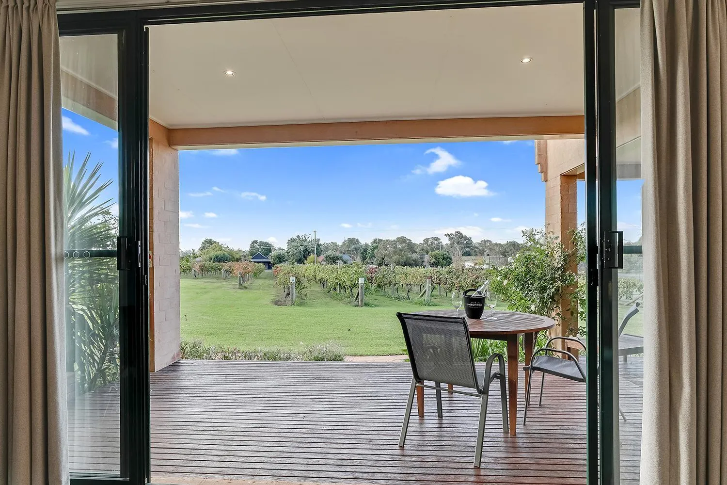 Patio in Tuileries at De Bortoli Rutherglen