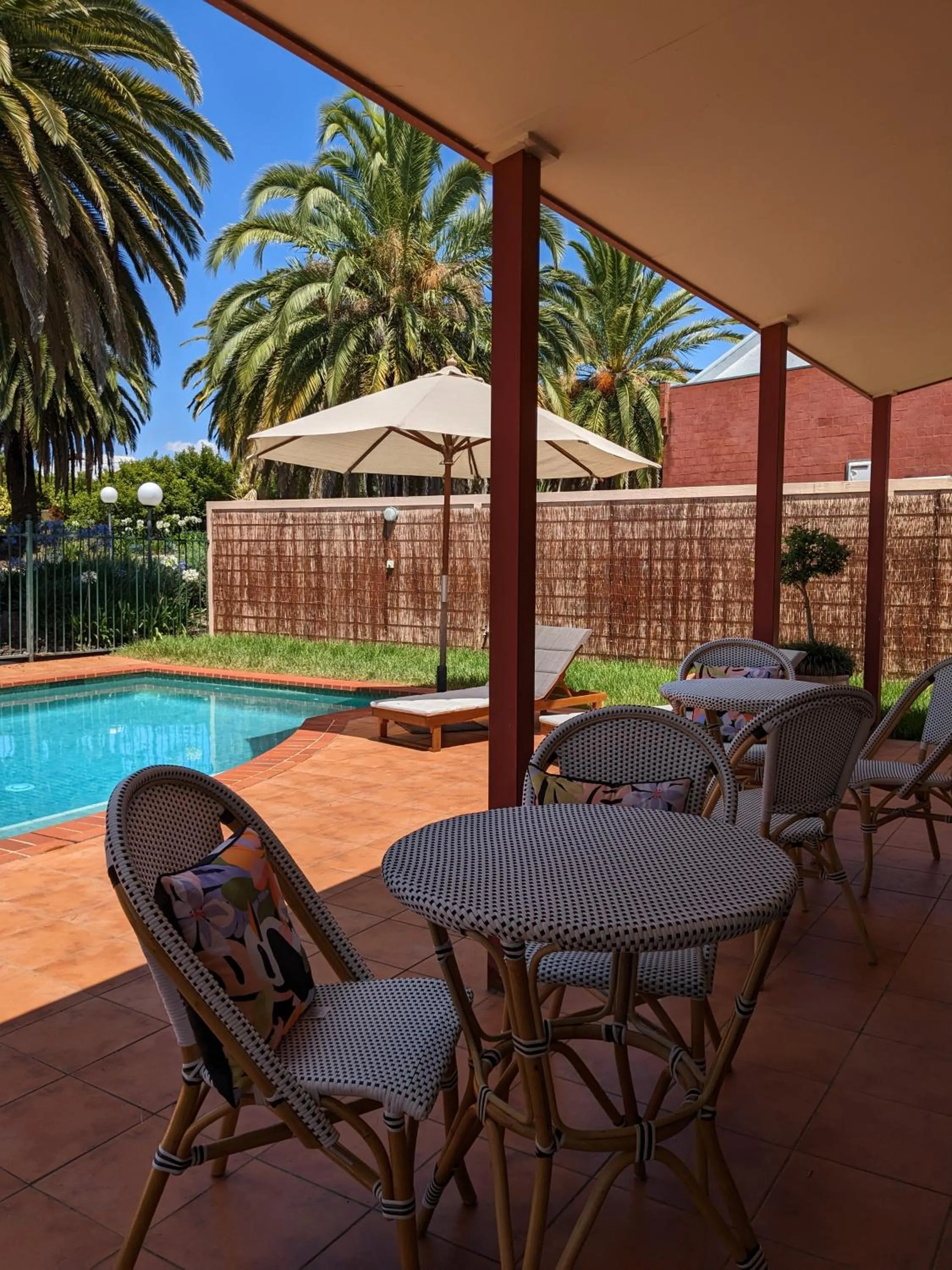 Swimming pool in Tuileries at De Bortoli Rutherglen